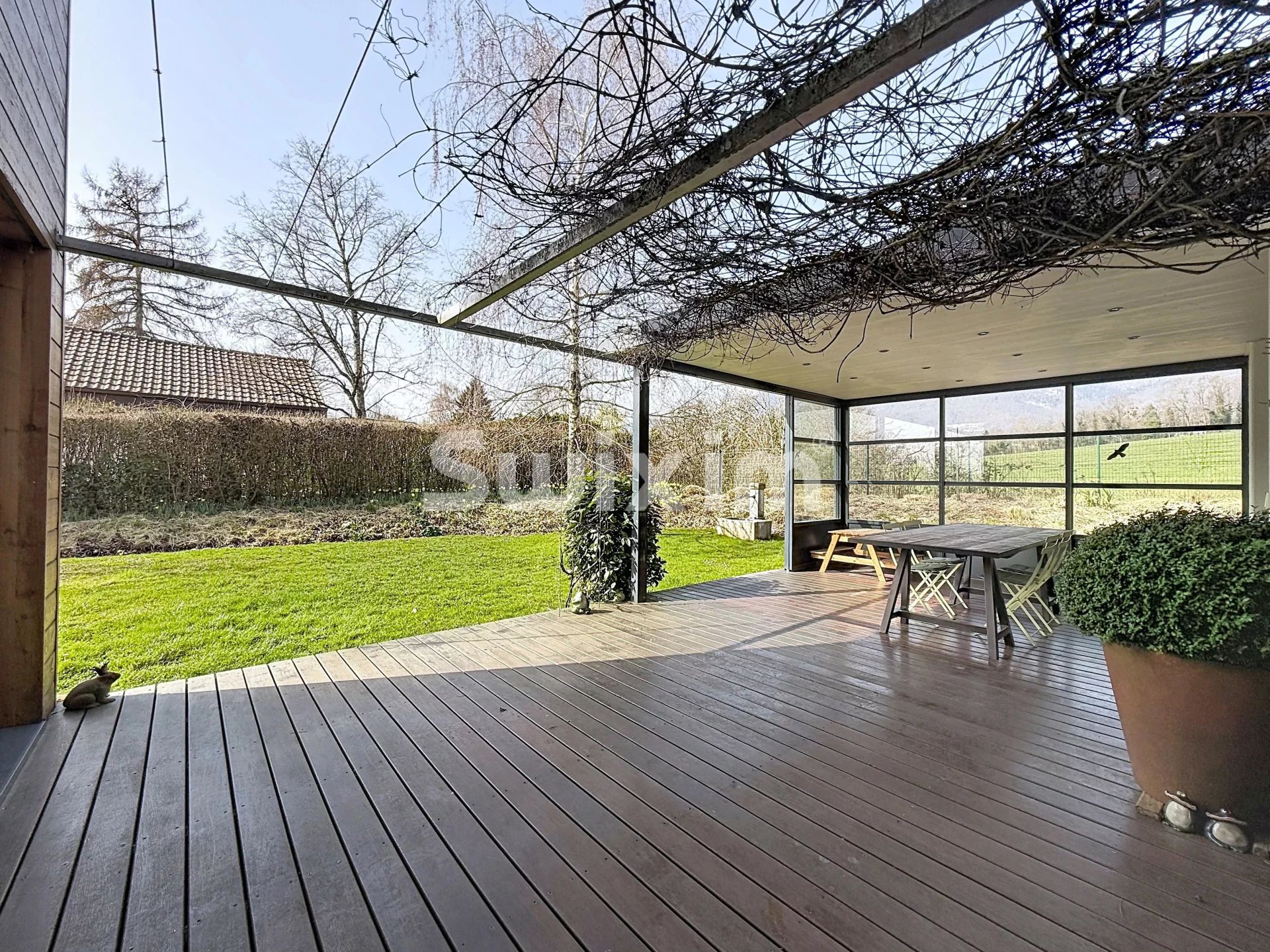 casa 8 Quartos para venda sobre Divonne-les-Bains (01220)