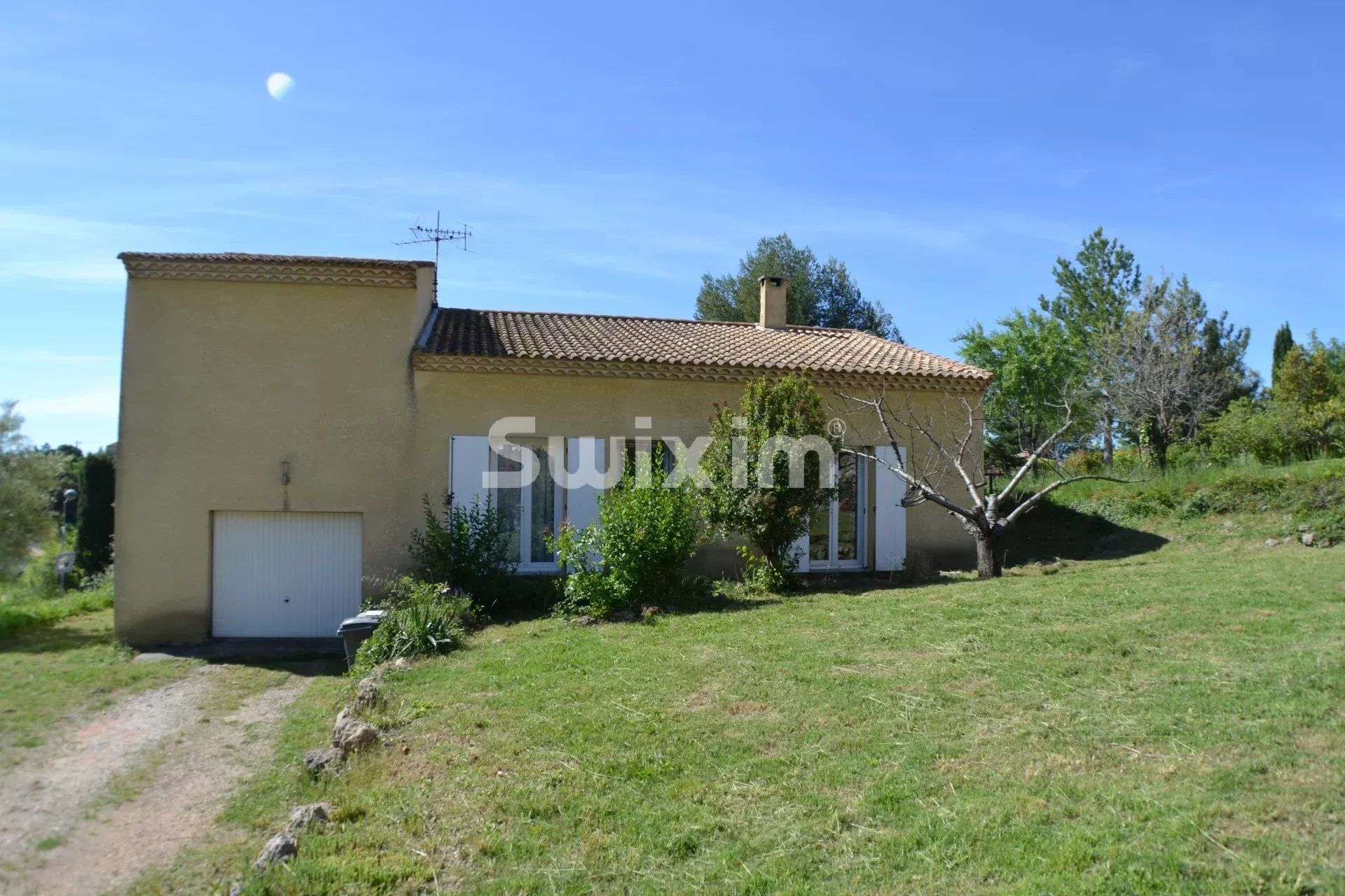 villa 4 Rooms for sale on Saint-Paul-et-Valmalle (34570)