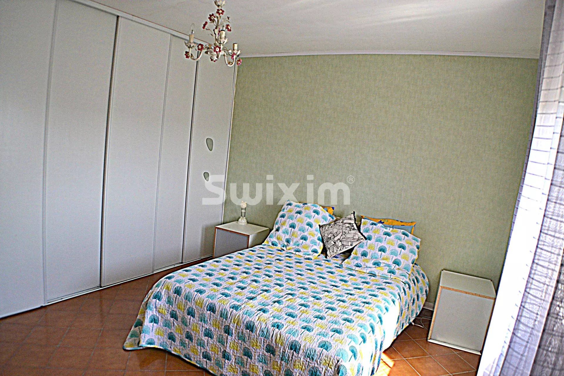 villa 4 Rooms for sale on Saint-Paul-et-Valmalle (34570)
