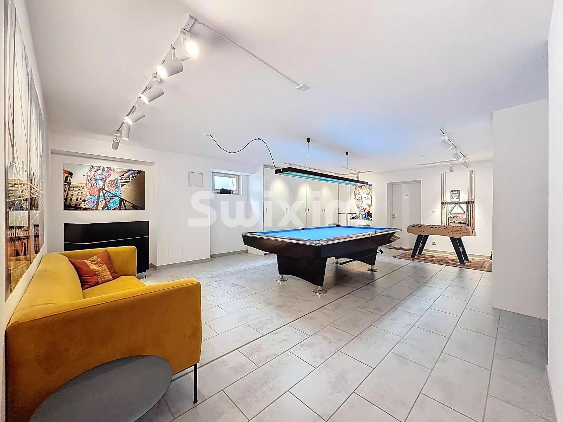 casa 8 Camere in vendita su Divonne-les-Bains (01220)