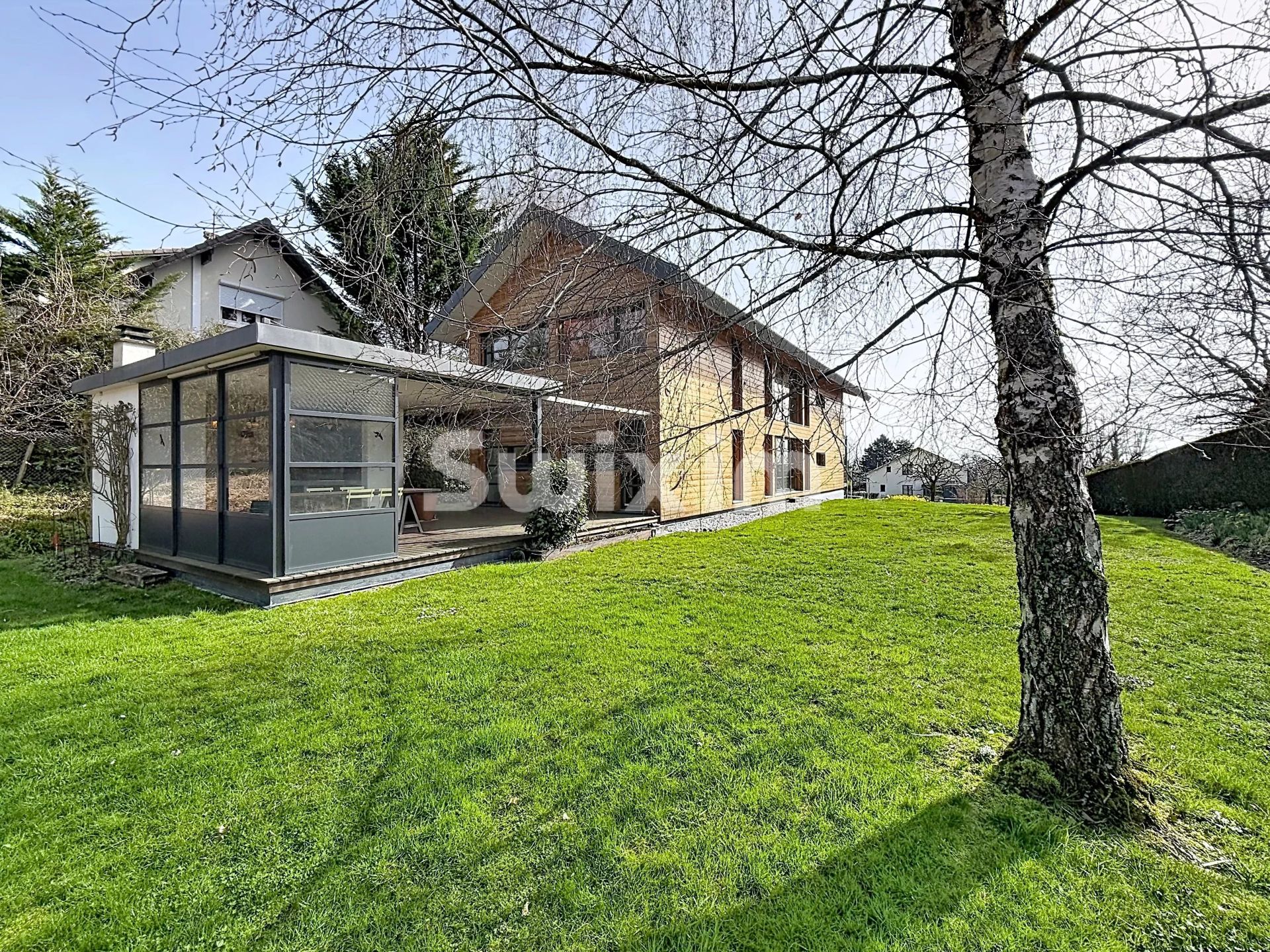 casa 8 Camere in vendita su Divonne-les-Bains (01220)