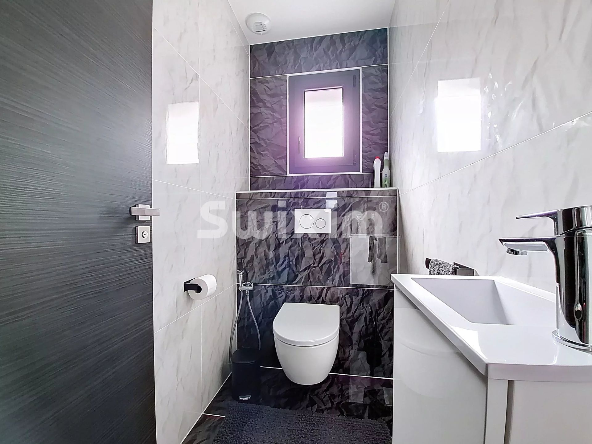 casa 6 Camere in vendita su Valserhône (01200)