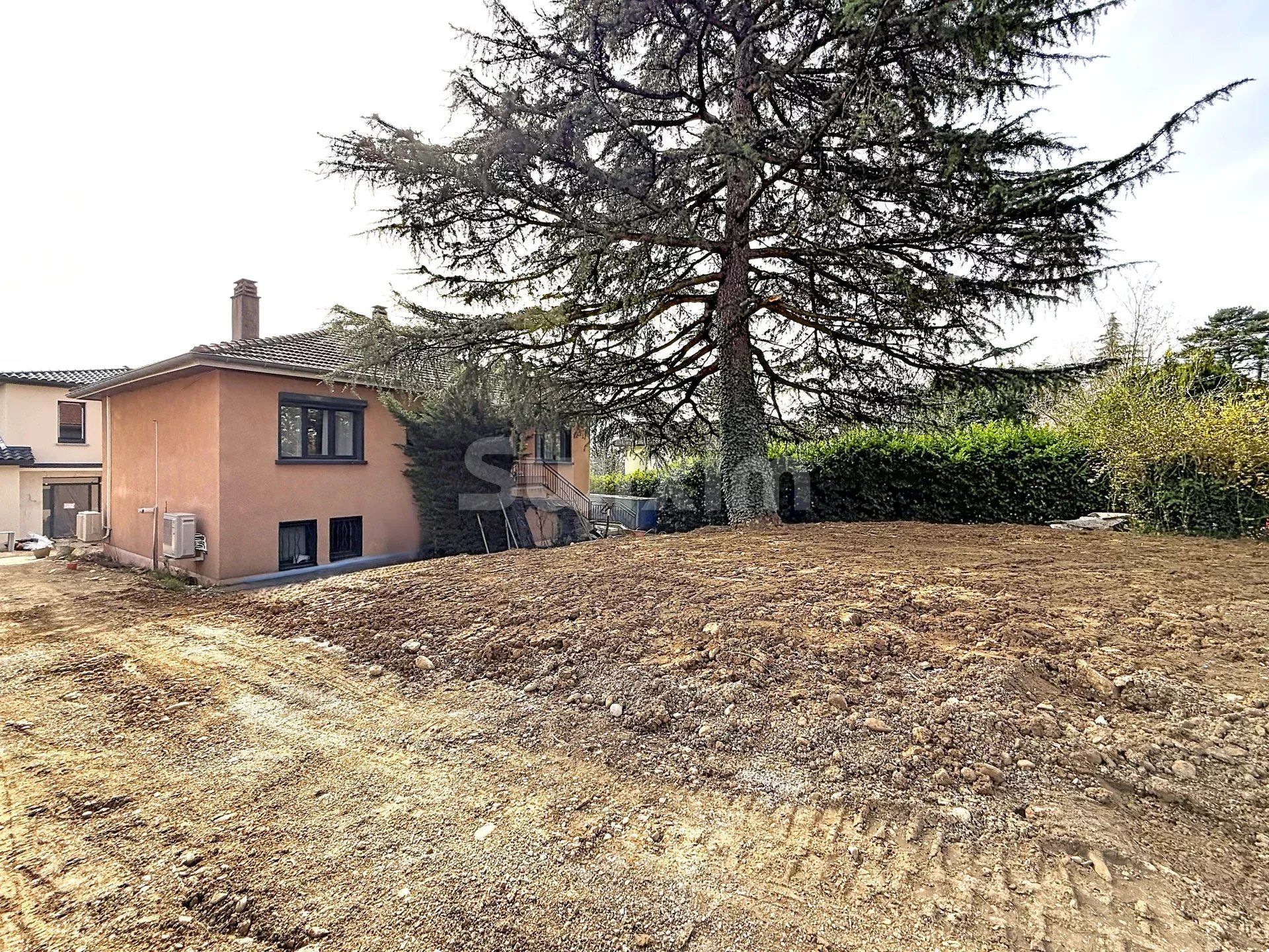 house 6 Rooms for sale on Sainte-Foy-lès-Lyon (69110)