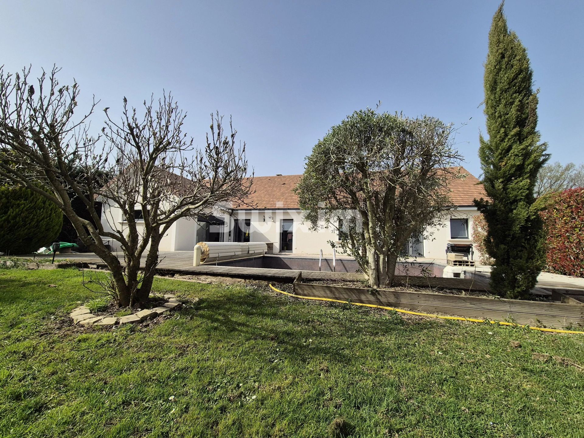 casa 6 Camere in vendita su Mont-sous-Vaudrey (39380)