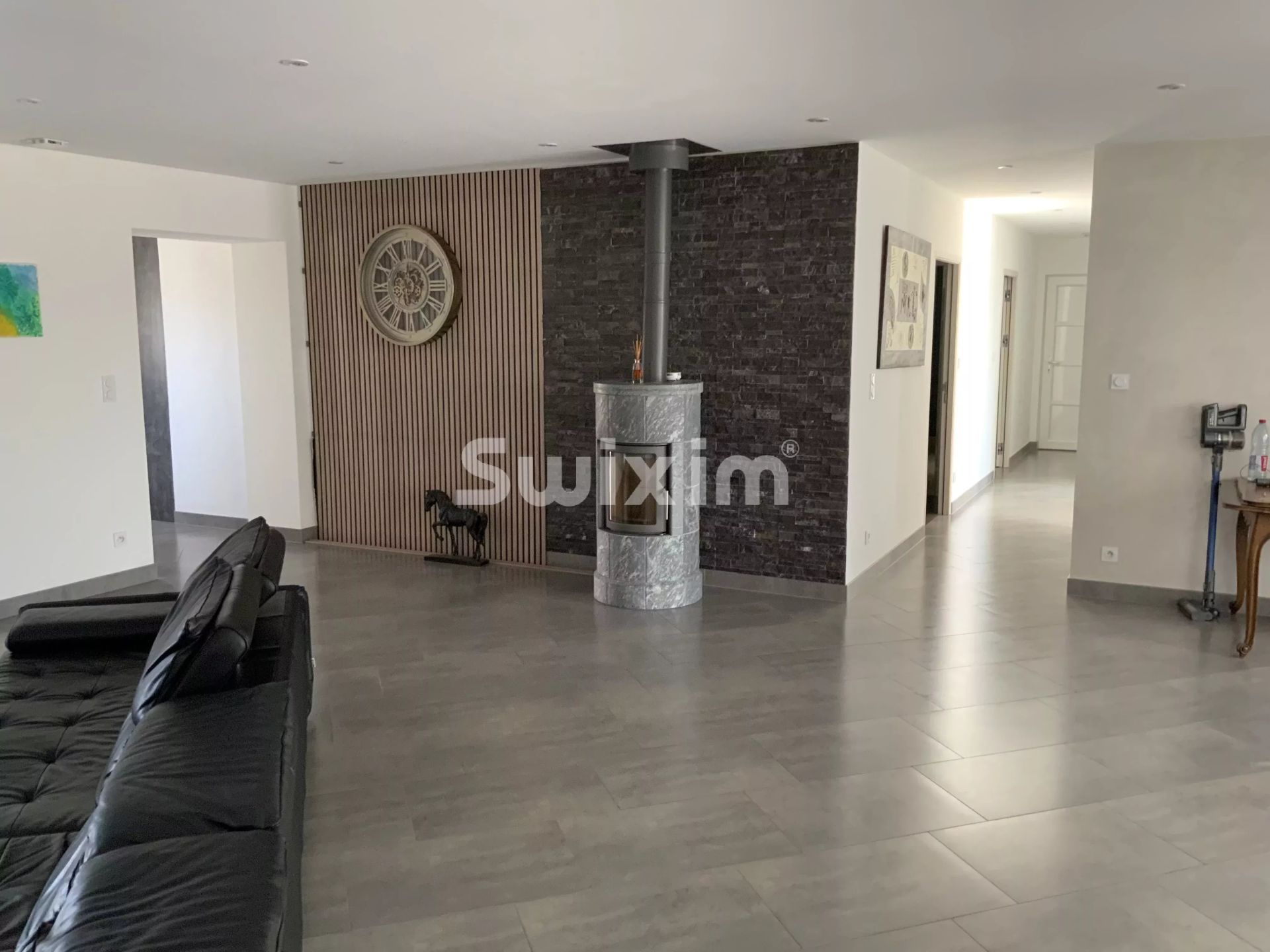 casa 6 Camere in vendita su Mont-sous-Vaudrey (39380)