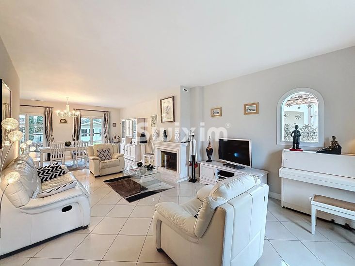 Sale House Pessac 7&nbsp;Rooms 215&nbsp;m²