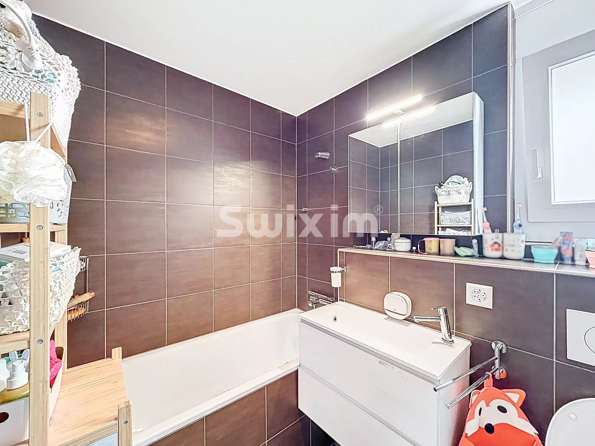 house 5 Rooms for sale on Vessy (1234)