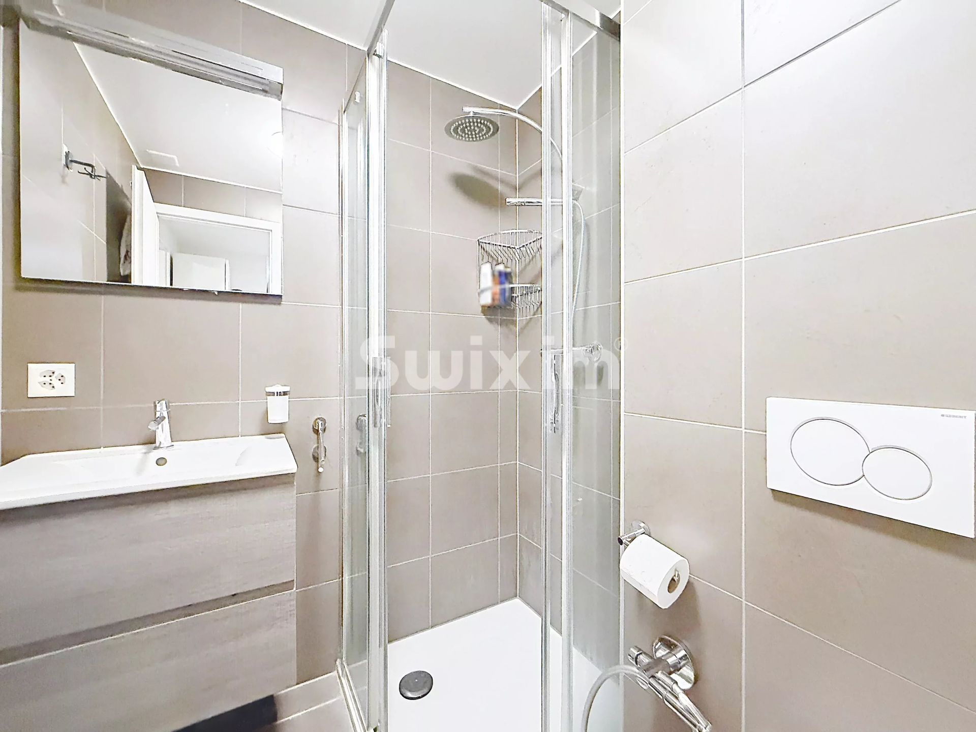 house 5 Rooms for sale on Vessy (1234)