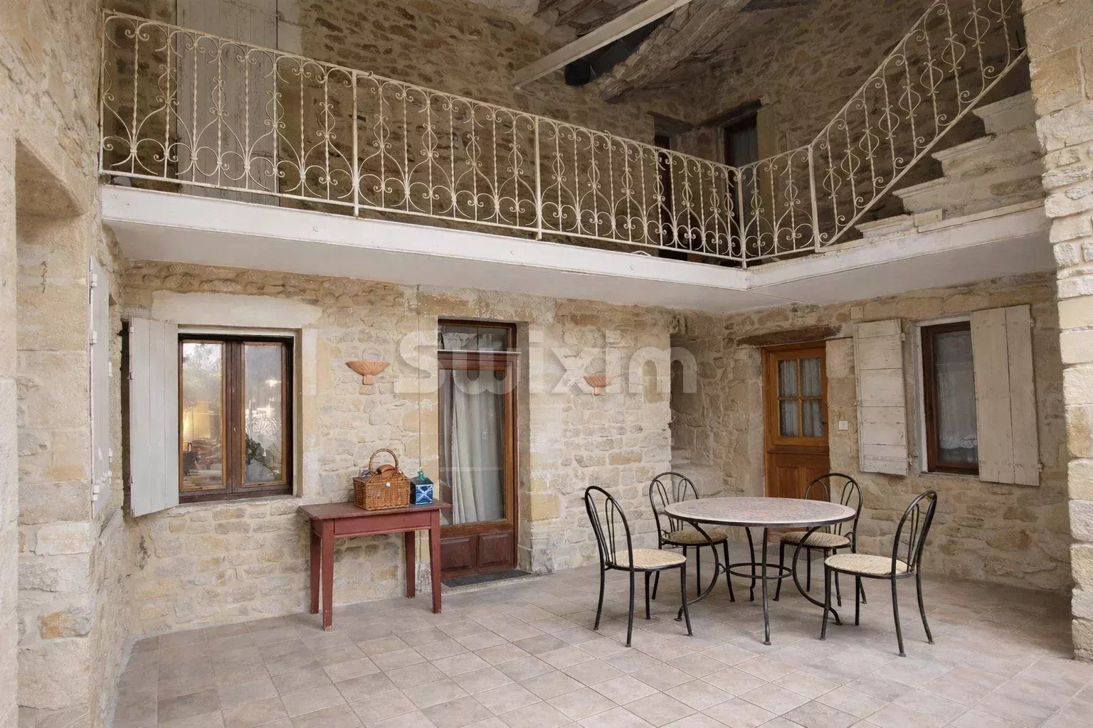 maison 10 Pièces en vente sur Uzès (30700)