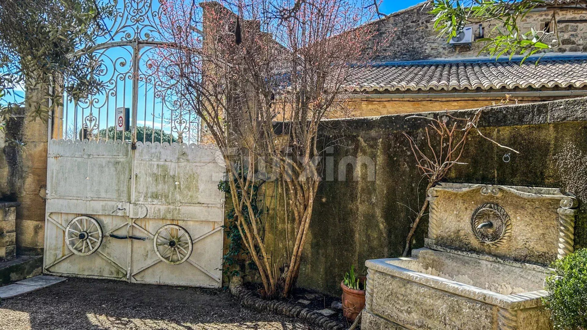 casa 10 Quartos para venda sobre Uzès (30700)