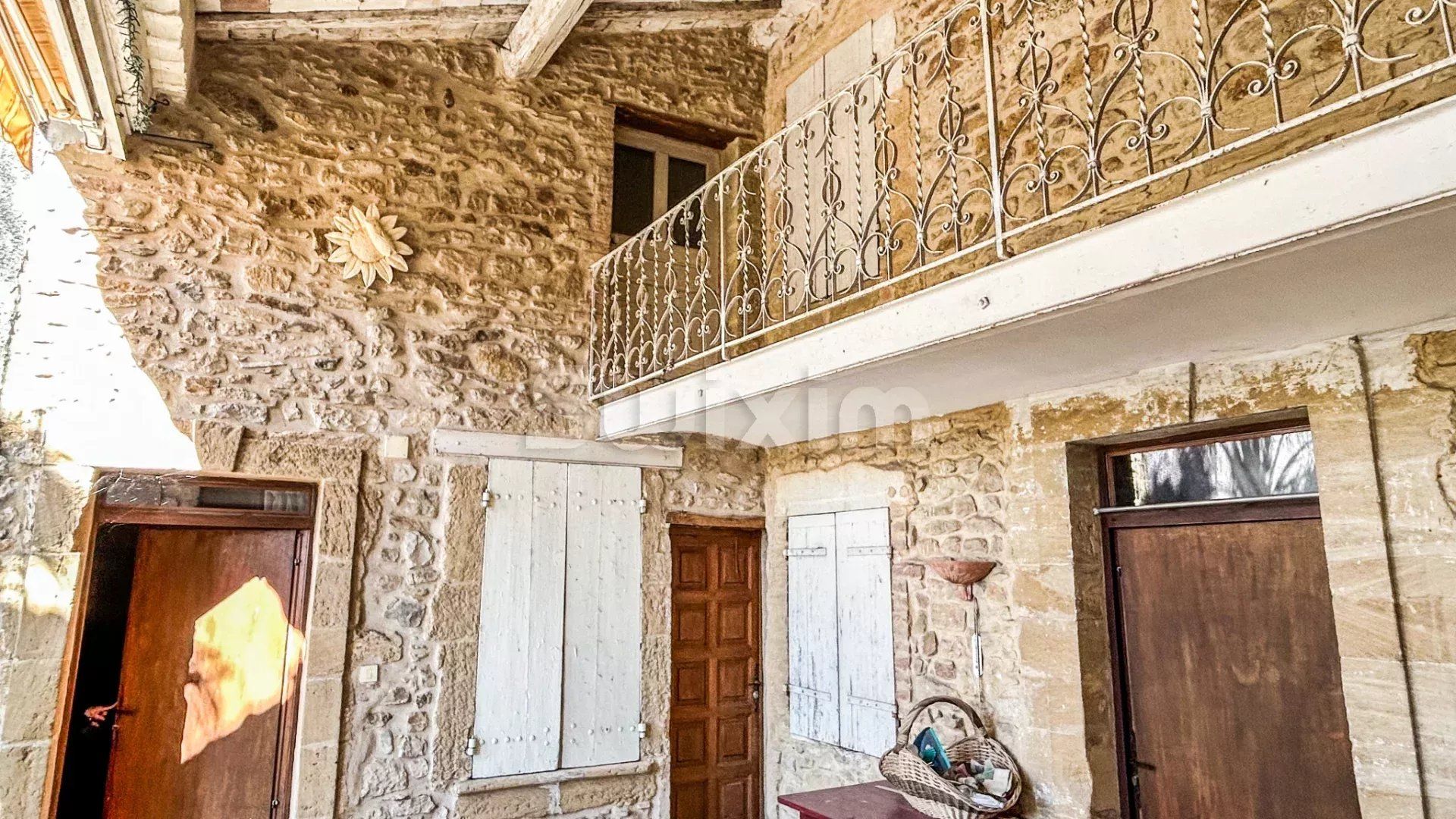casa 10 Quartos para venda sobre Uzès (30700)