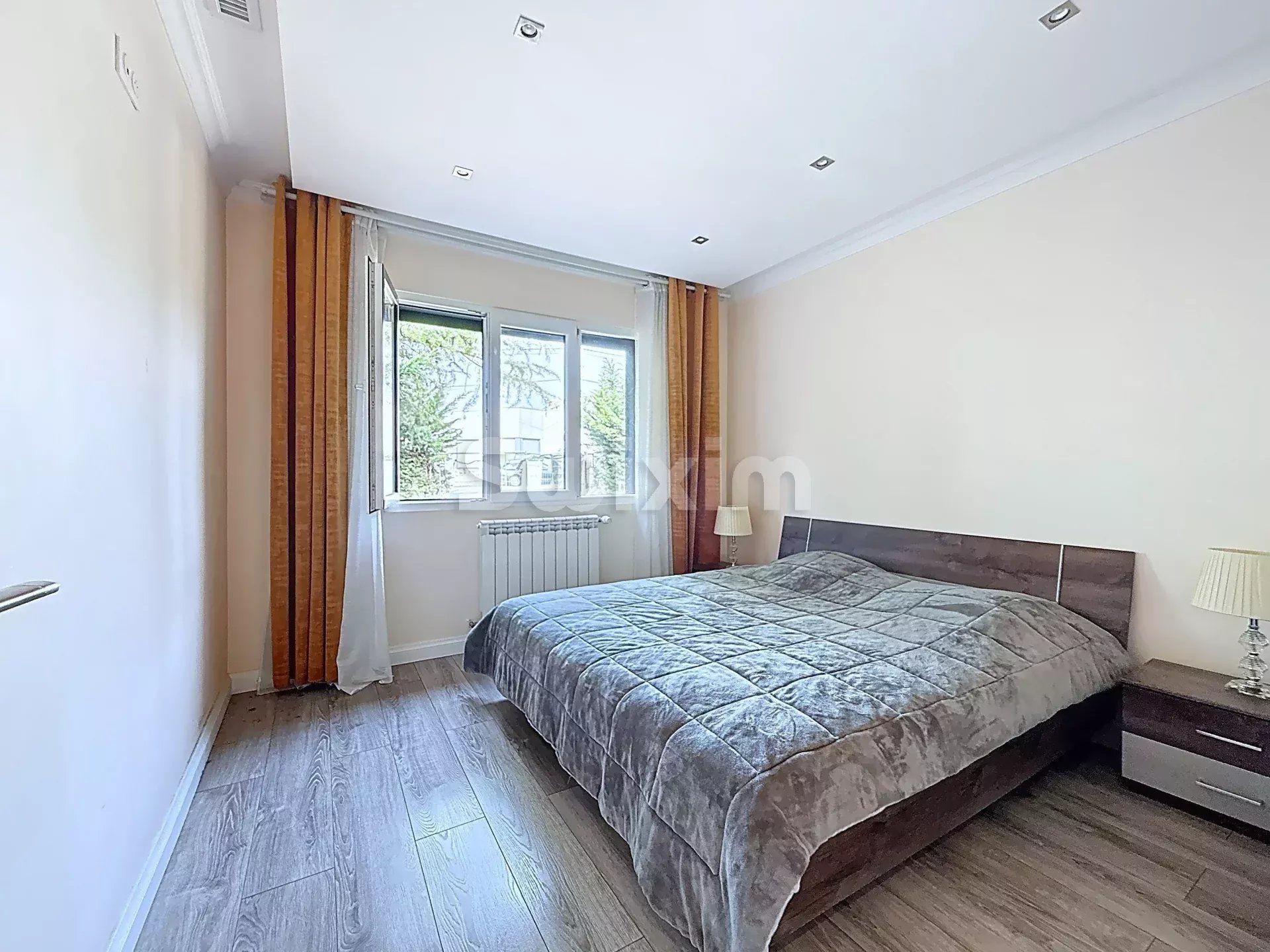 house 6 Rooms for sale on Sainte-Foy-lès-Lyon (69110)