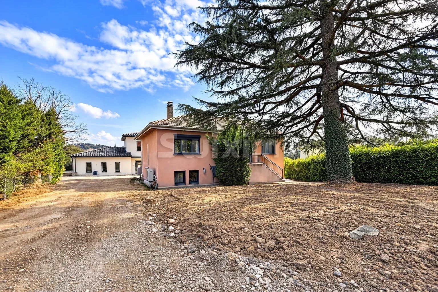 house 6 Rooms for sale on Sainte-Foy-lès-Lyon (69110)