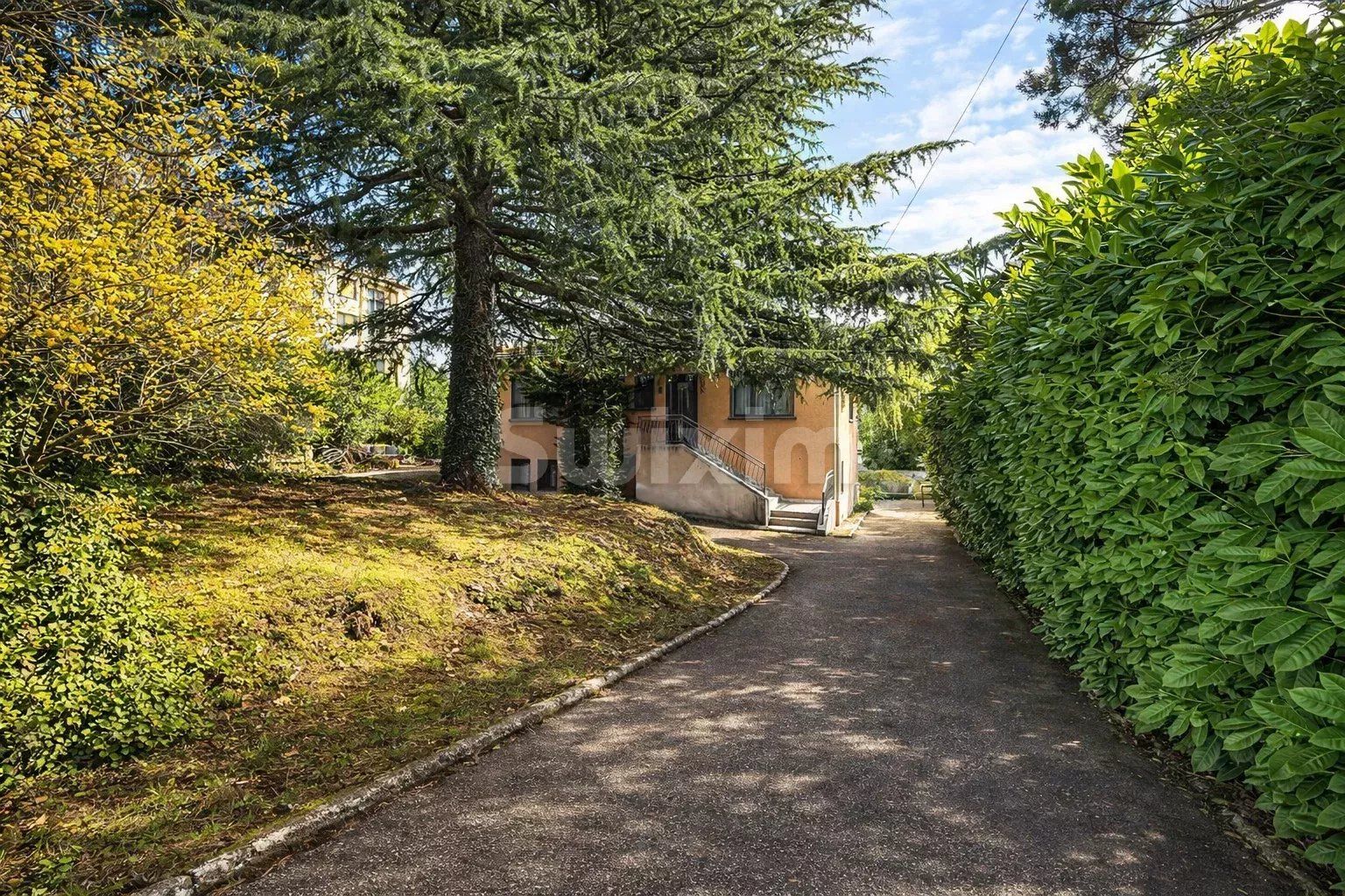 house 6 Rooms for sale on Sainte-Foy-lès-Lyon (69110)