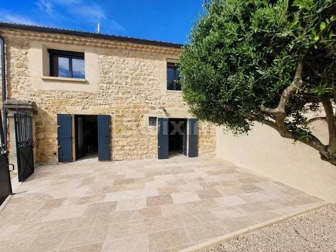 casa 3 Camere in vendita su Uzès (30700)