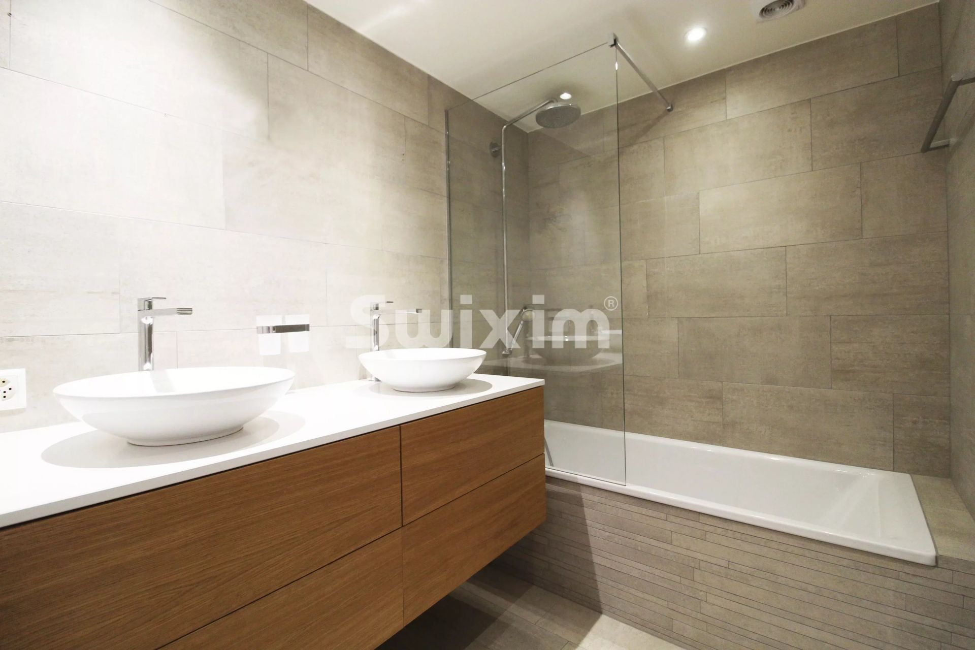 apartamento 5 Salas en venta en Troinex (1256)