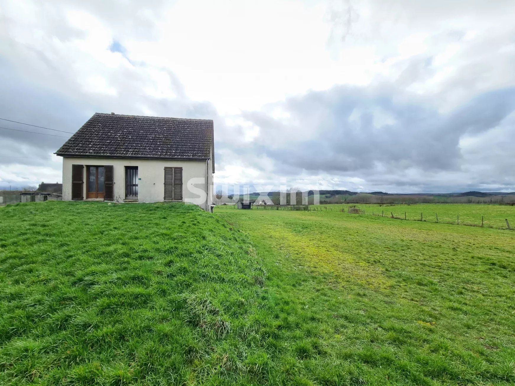 padiglione 3 Camere in vendita su Oisy (58500)