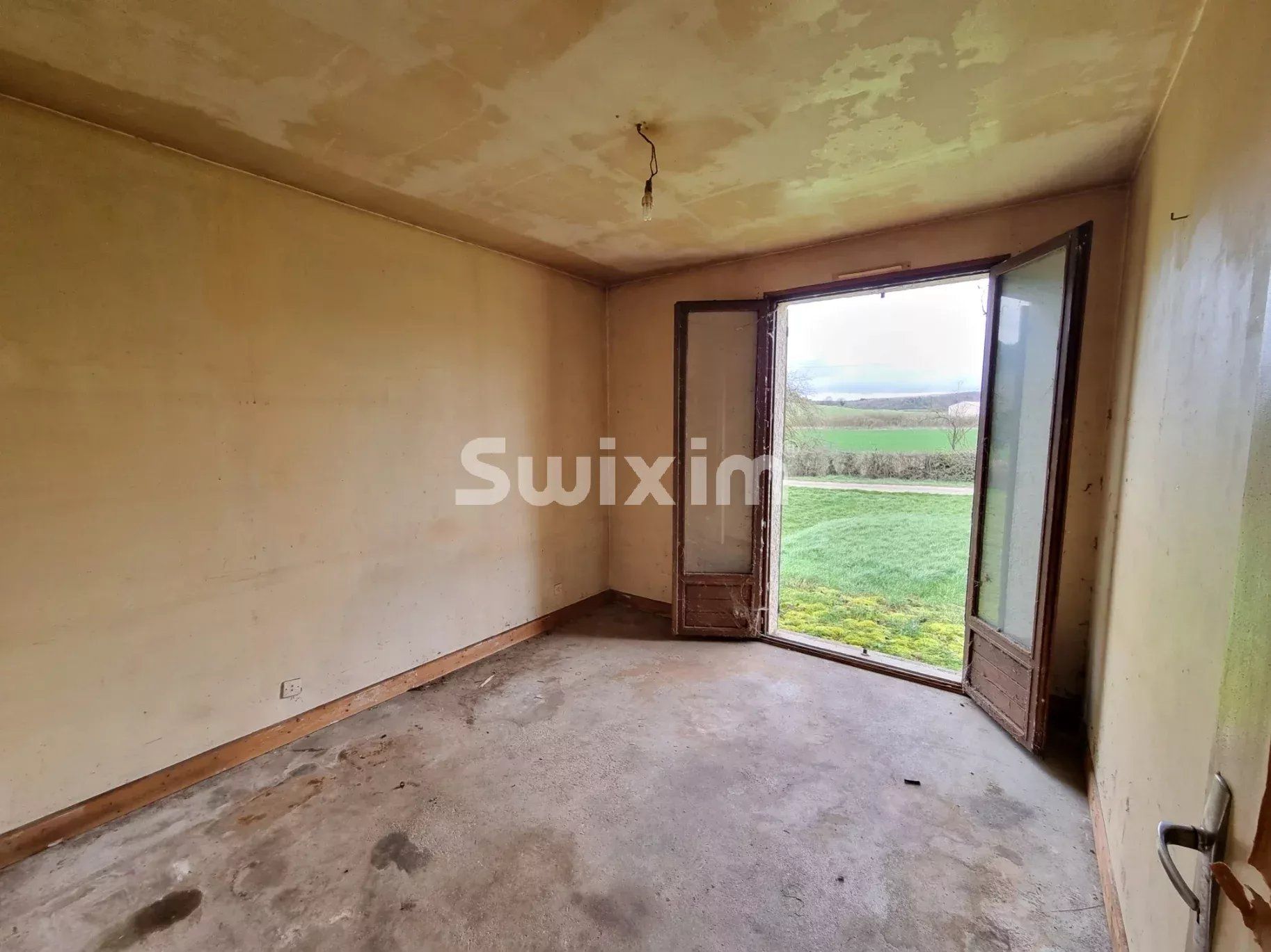 padiglione 3 Camere in vendita su Oisy (58500)