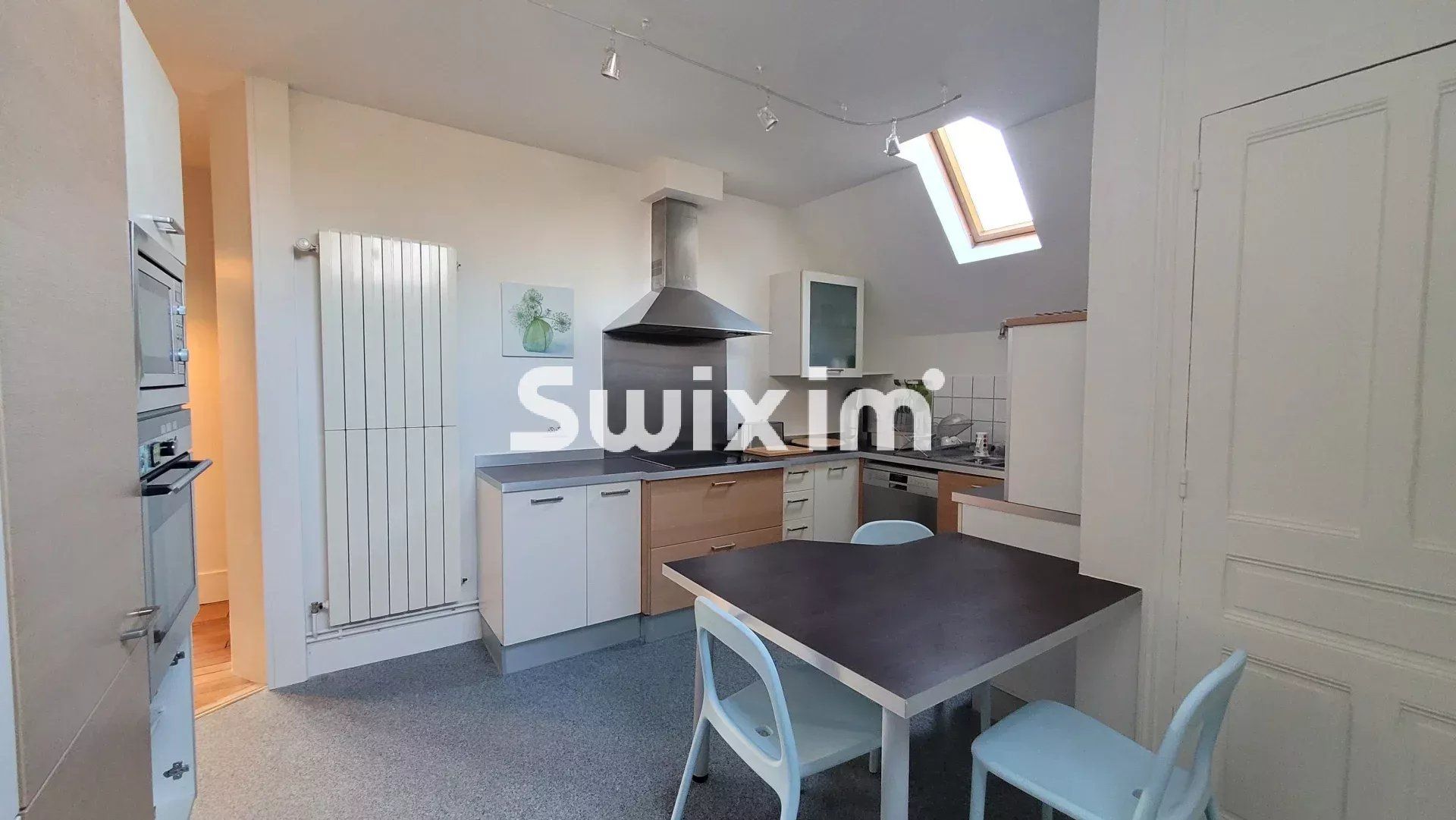 appartamento 6 Camere in vendita su Lons-le-Saunier (39000)