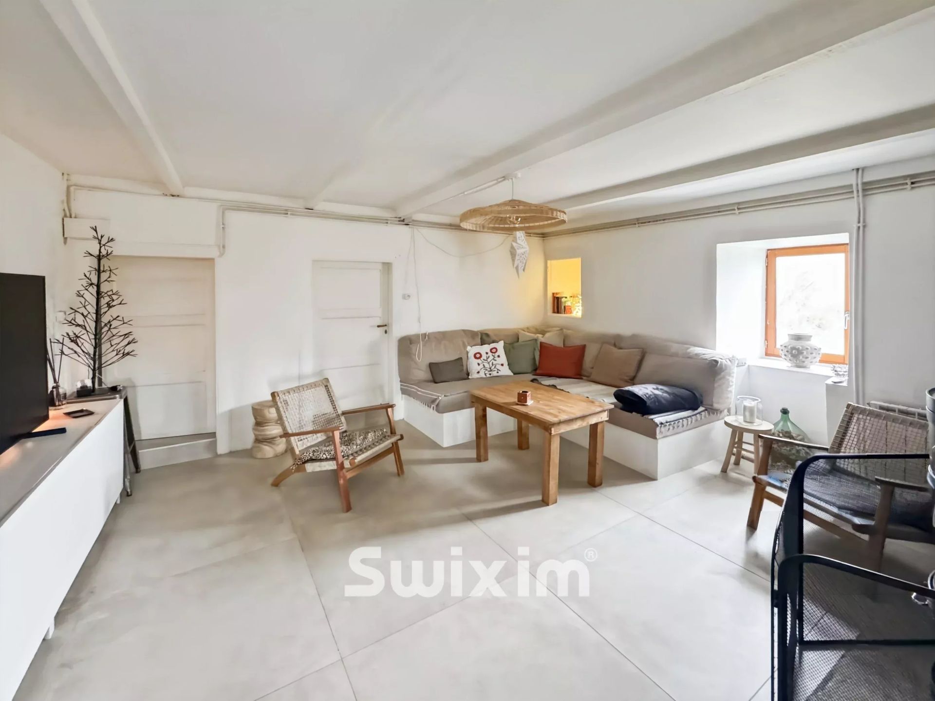 house 6 Rooms for sale on Privas (07000)