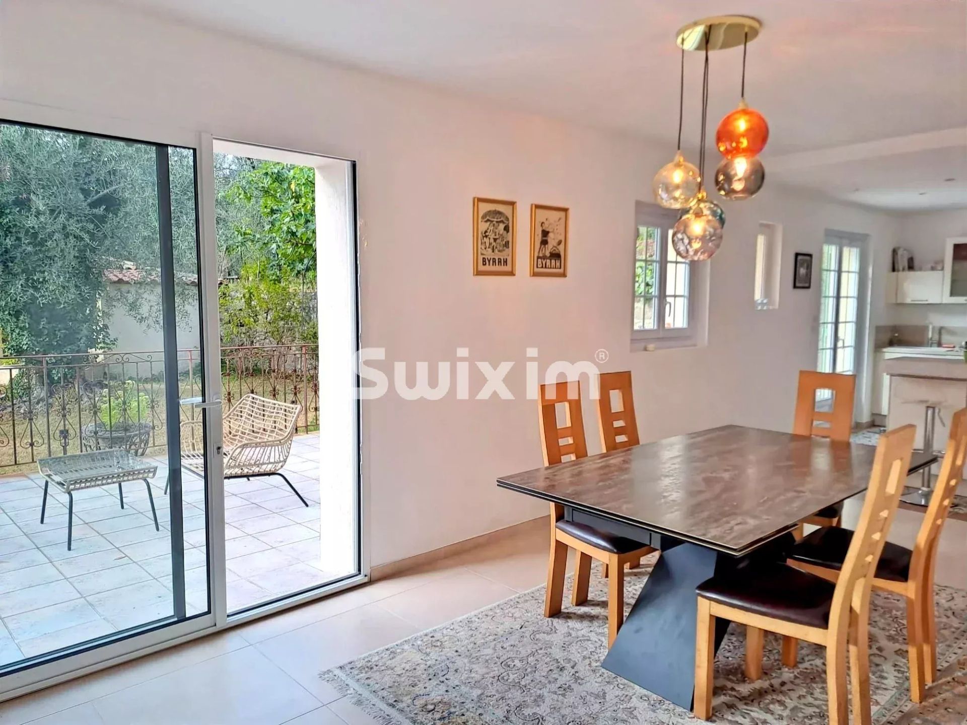 villa 8 Camere in vendita su Bendejun (06390)