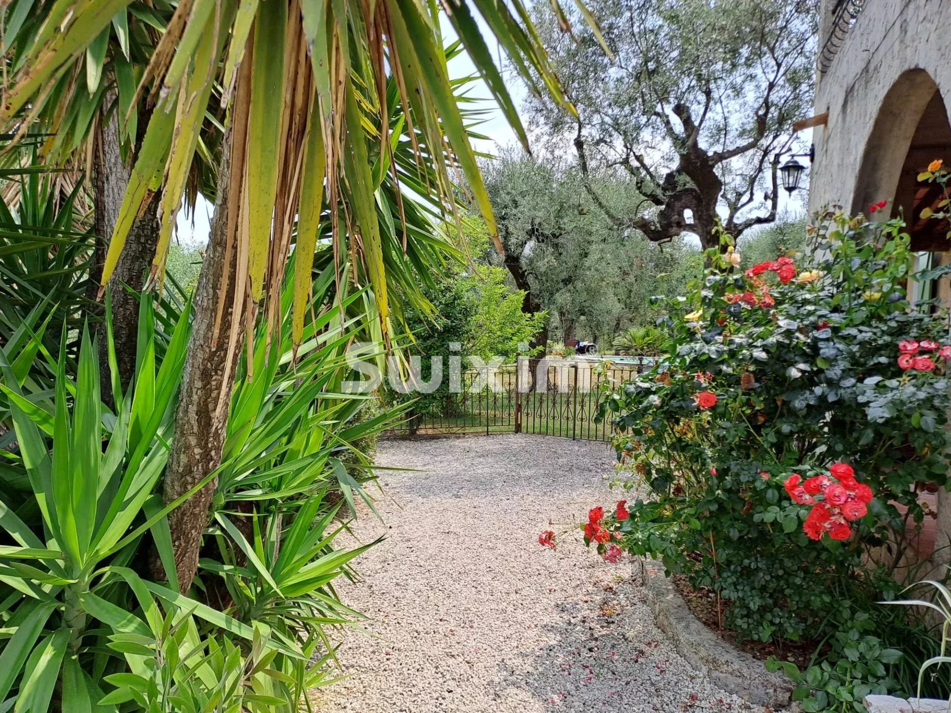 villa 8 Camere in vendita su Bendejun (06390)