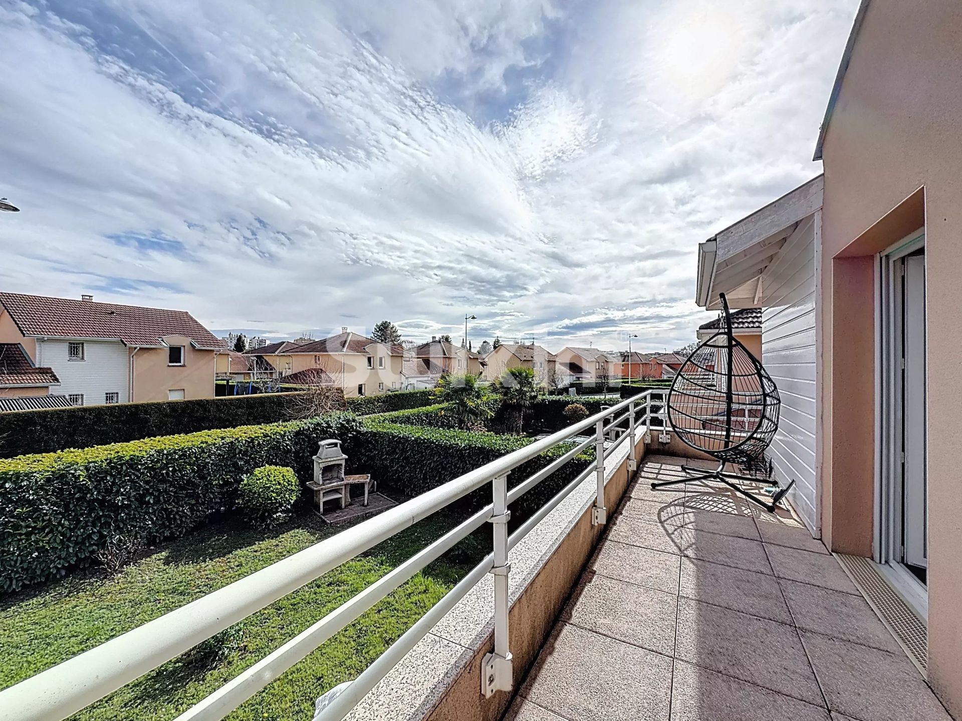 haus 6 Zimmer zum verkauf auf Saint-Genis-Pouilly (01630)