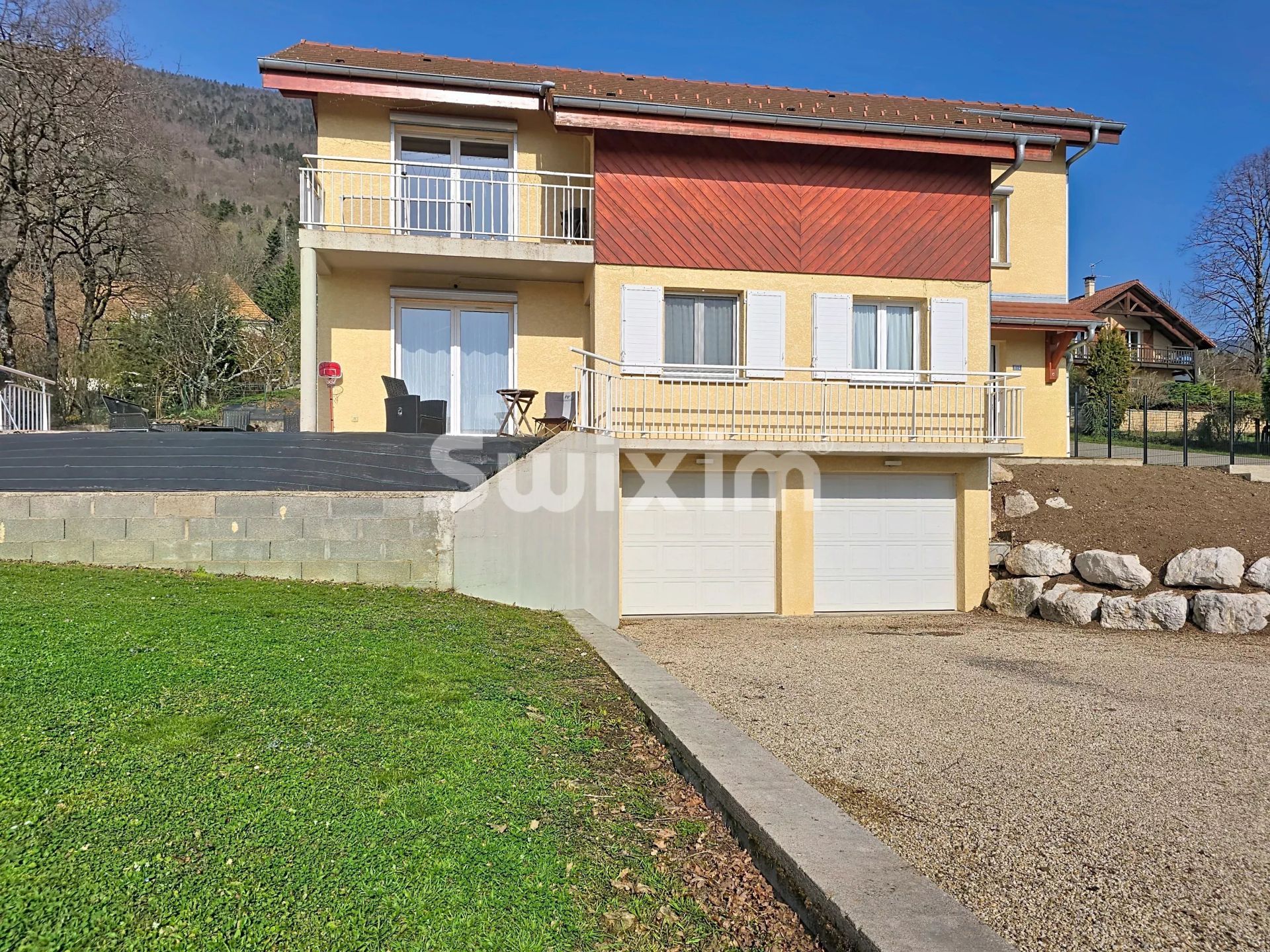 haus 5 Zimmer zum verkauf auf Échenevex (01170)