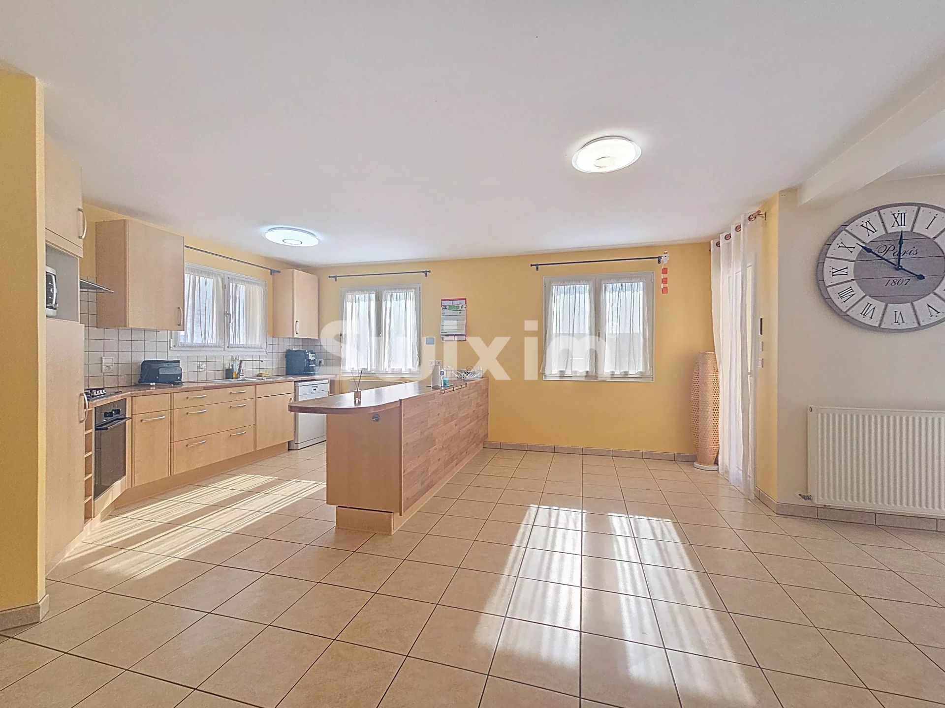 haus 5 Zimmer zum verkauf auf Échenevex (01170)