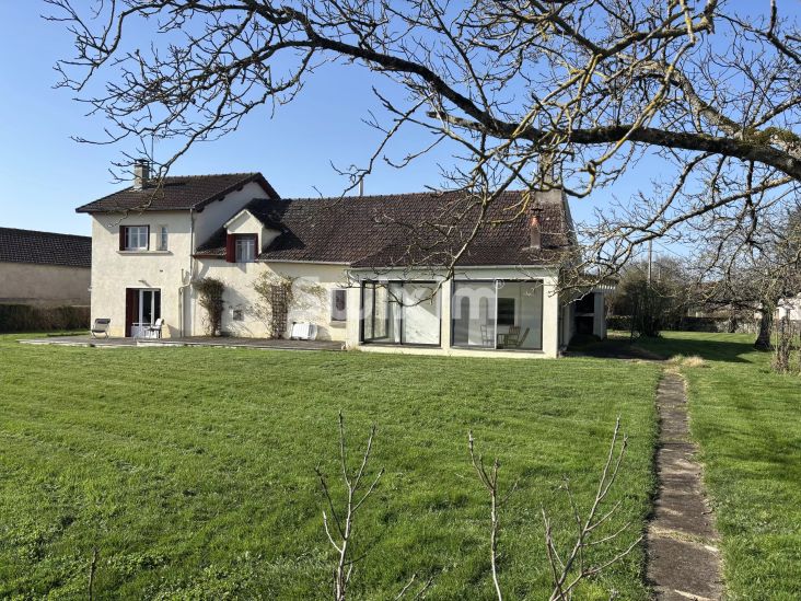 Venda Casa Menades 9&nbsp;Quartos 185.88&nbsp;m²