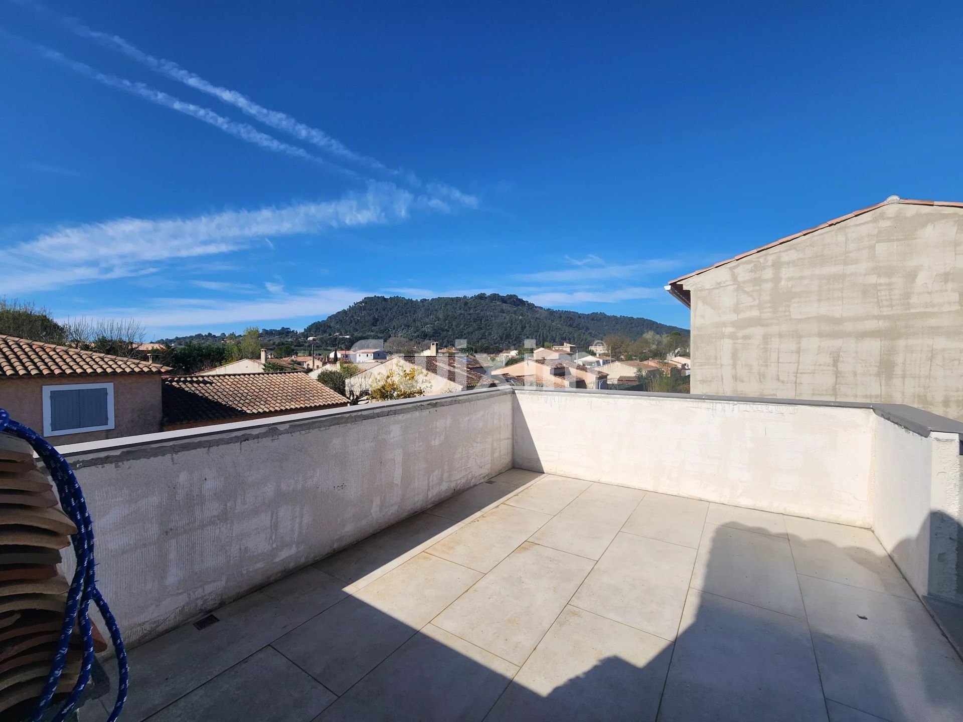 casa 5 Camere in vendita su Vidauban (83550)