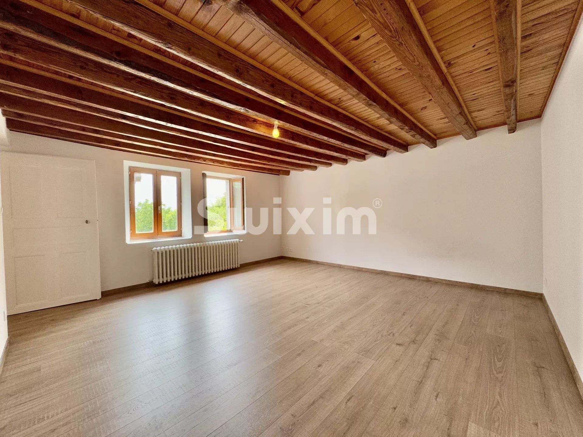 casa 4 Camere in vendita su Sergy (01630)