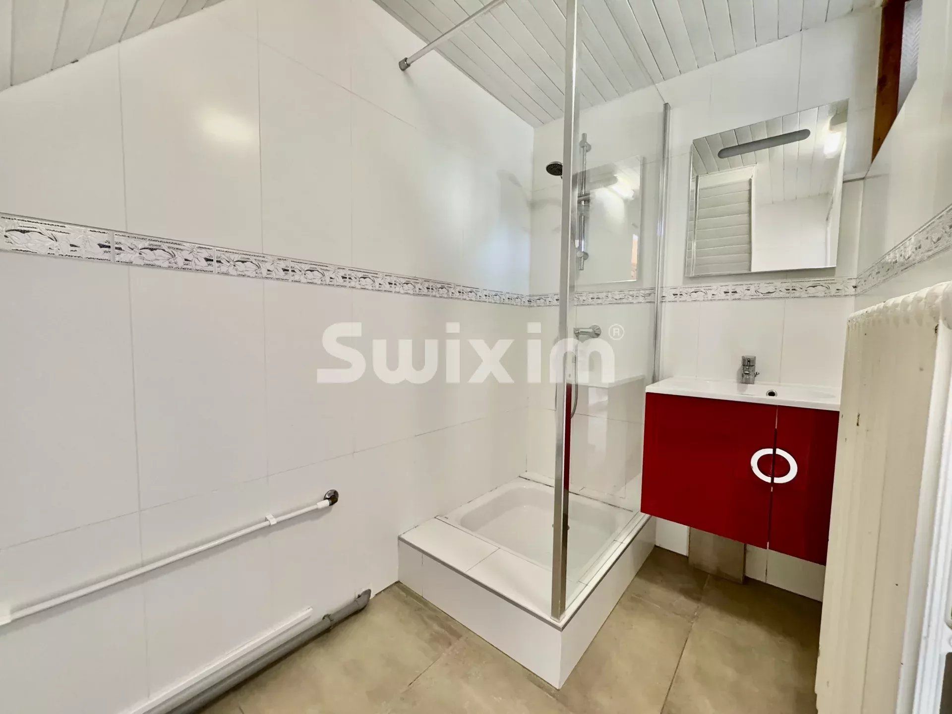 casa 4 Camere in vendita su Sergy (01630)