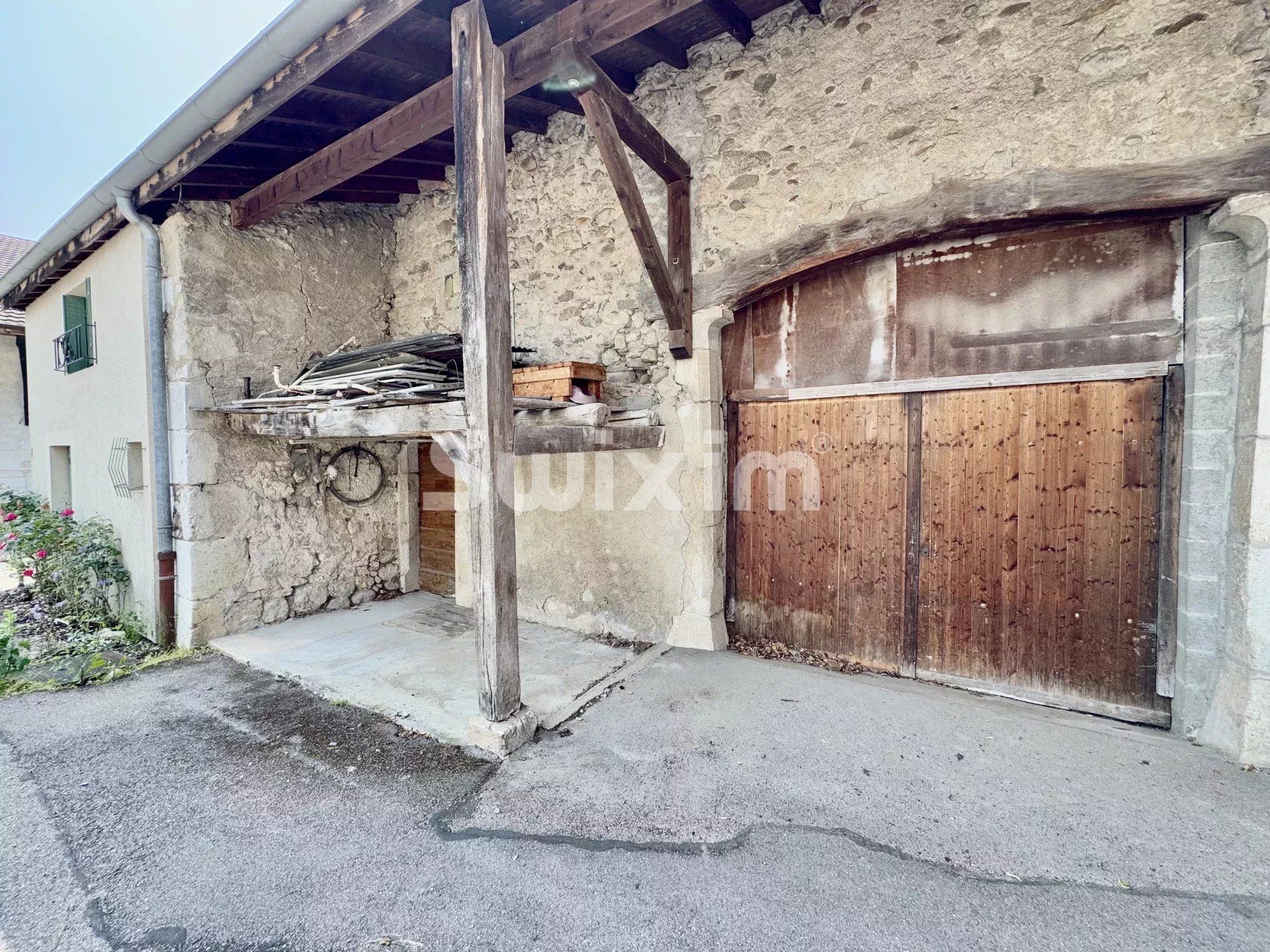 casa 4 Camere in vendita su Sergy (01630)