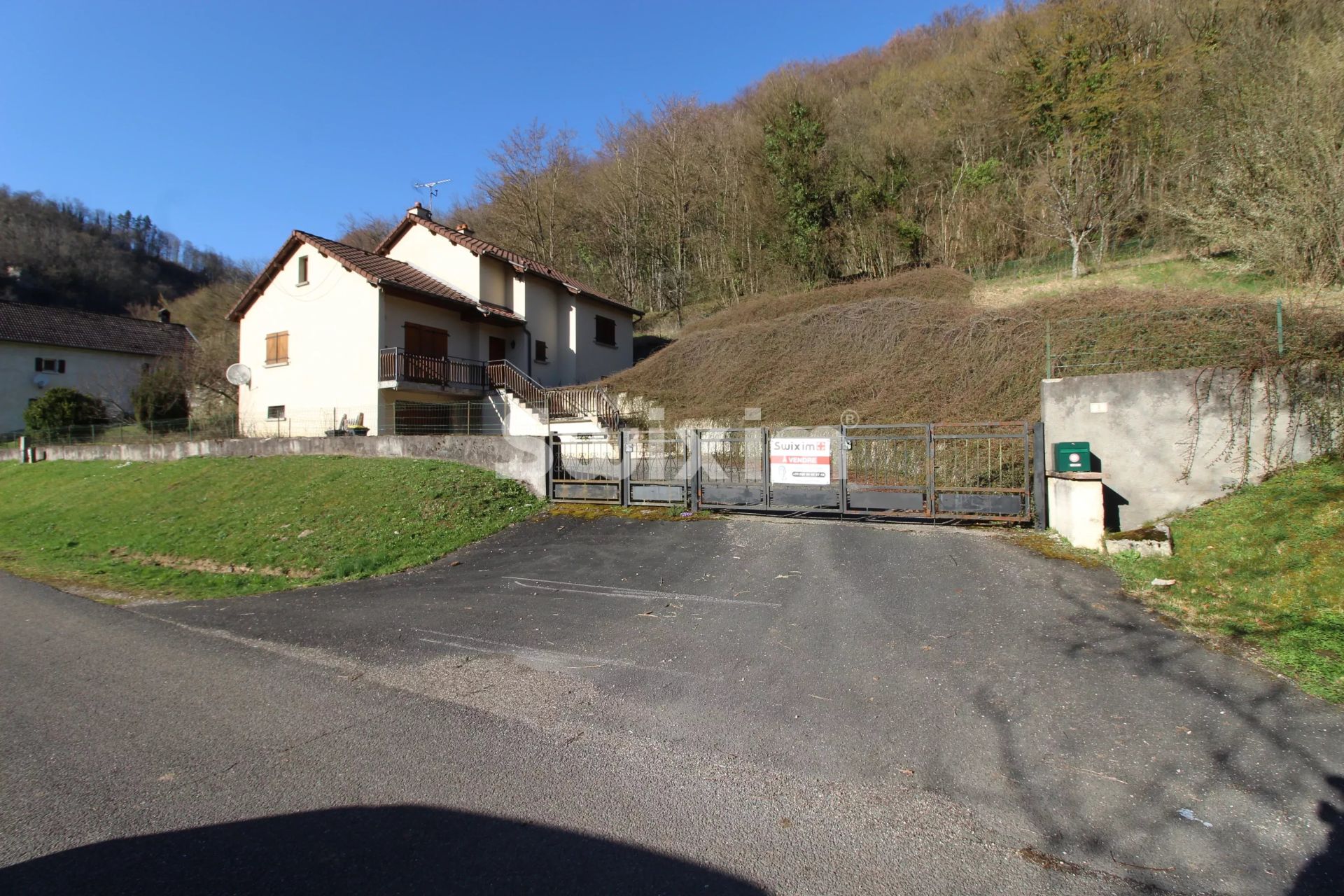 haus 4 Zimmer zum verkauf auf Saint-Hippolyte (25190)