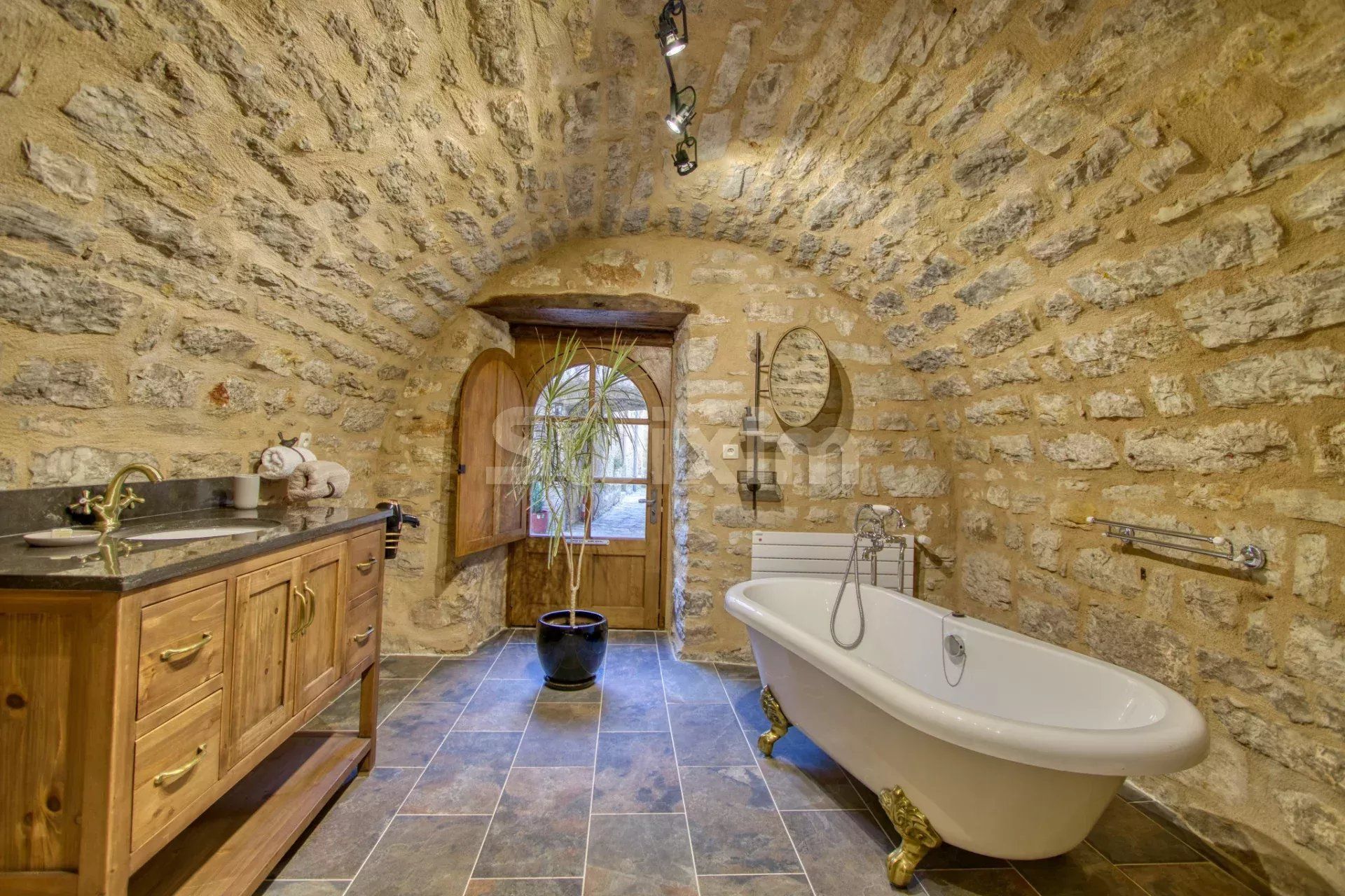 property 13 Rooms for sale on Sainte-Énimie (48210)