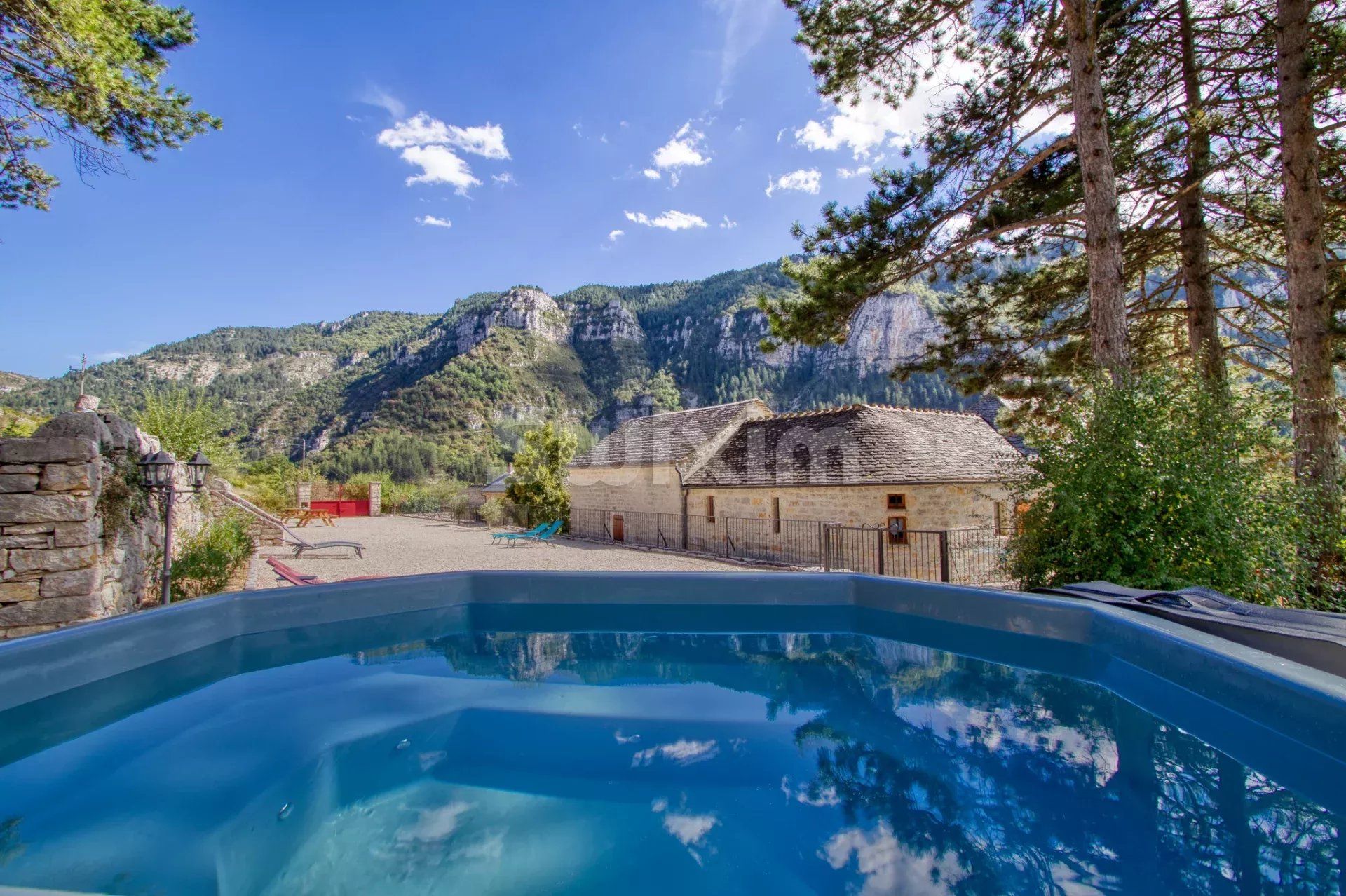 property 13 Rooms for sale on Sainte-Énimie (48210)