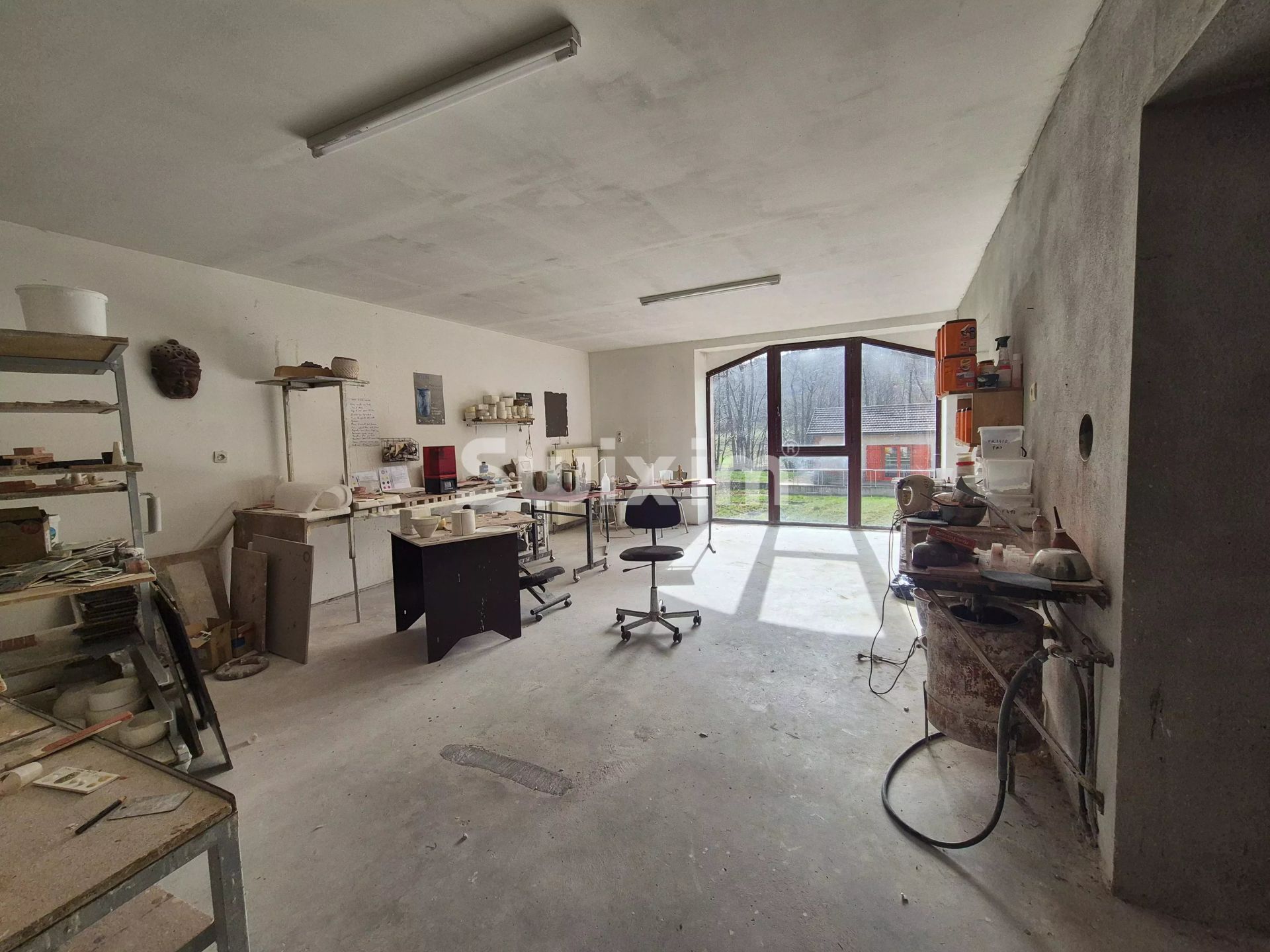 proprietà 8 Camere in vendita su Anost (71550)