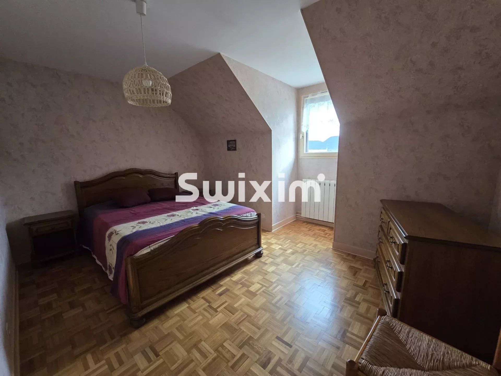 haus 6 Zimmer zum verkauf auf Lons-le-Saunier (39000)