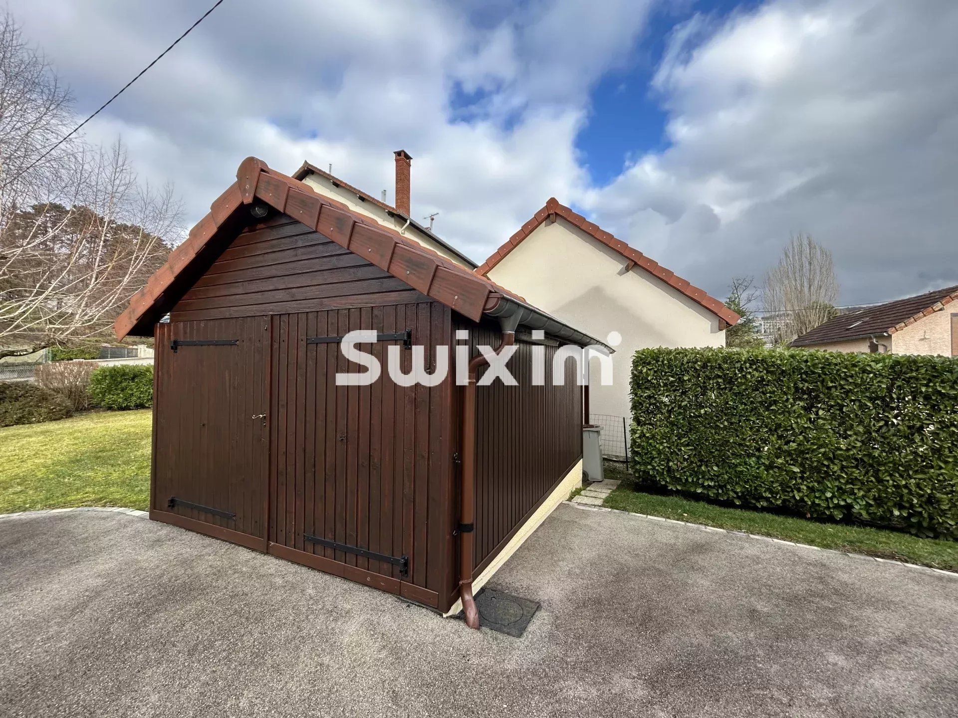 haus 6 Zimmer zum verkauf auf Lons-le-Saunier (39000)