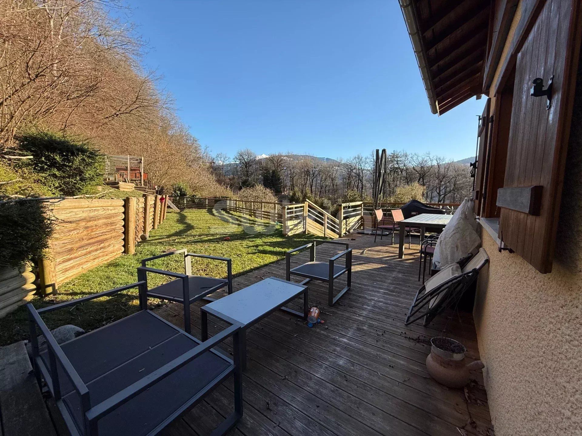 house 5 Rooms for sale on Sallanches (74700)