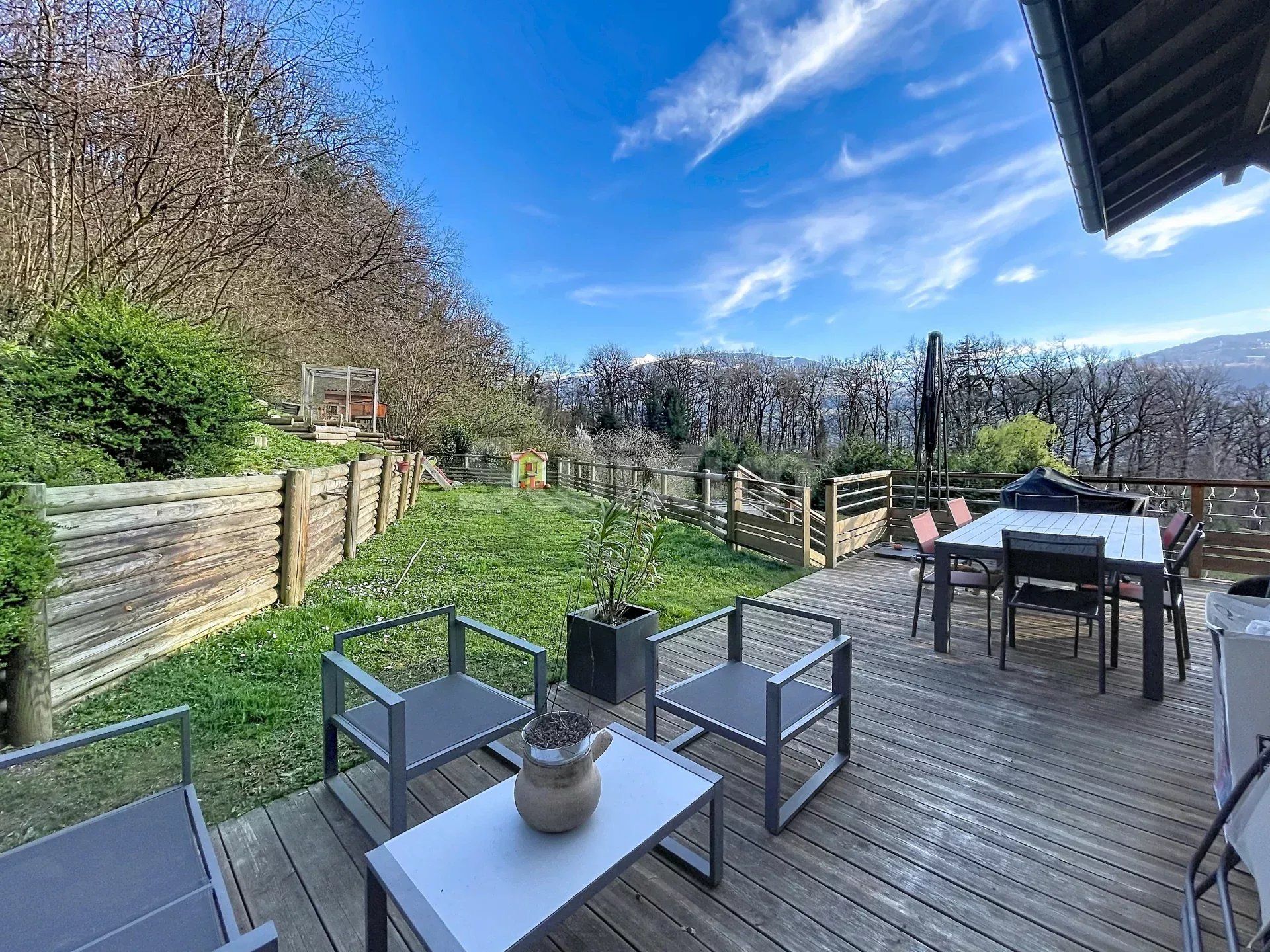 casa 5 Camere in vendita su Sallanches (74700)