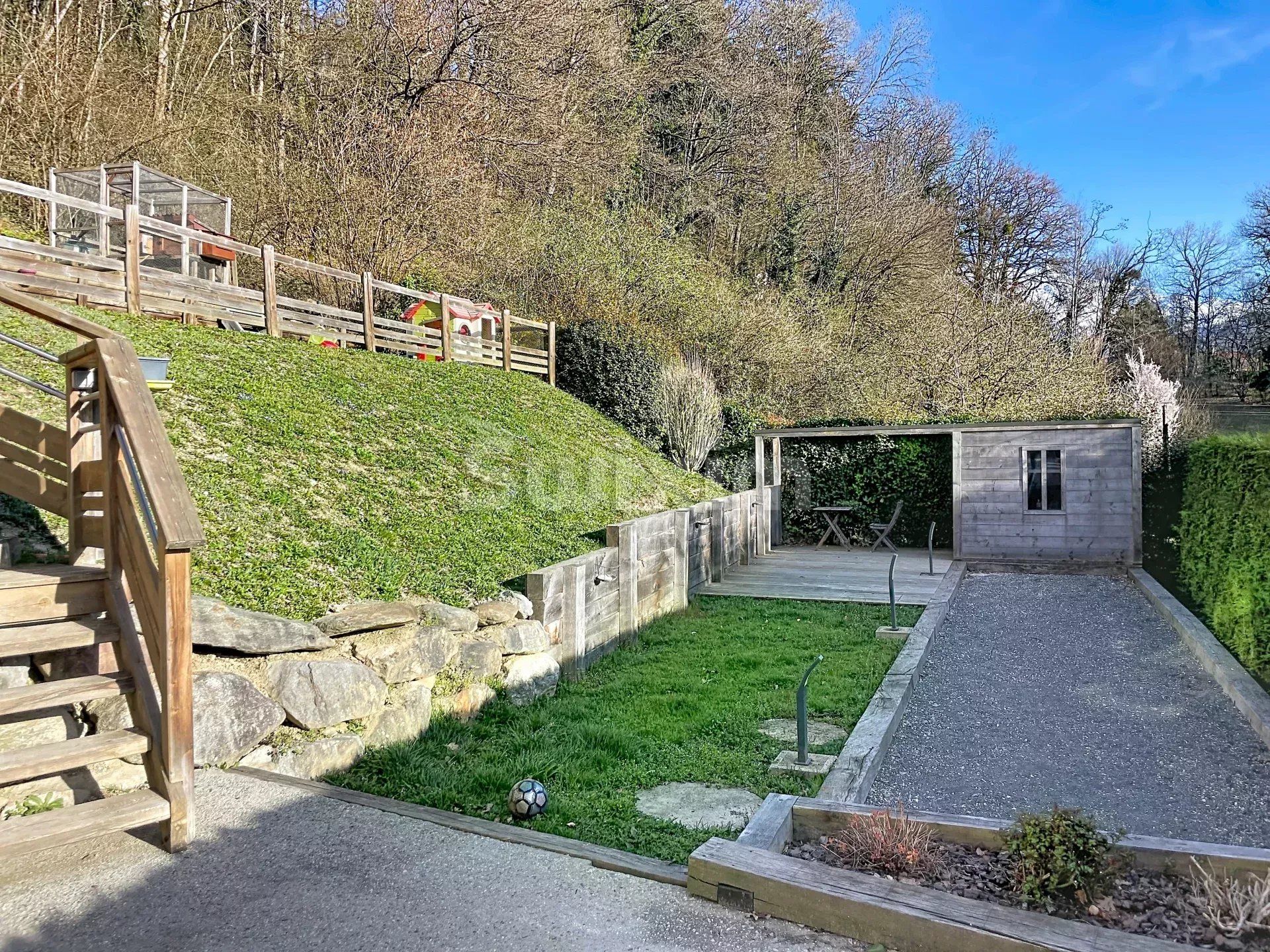 casa 5 Camere in vendita su Sallanches (74700)