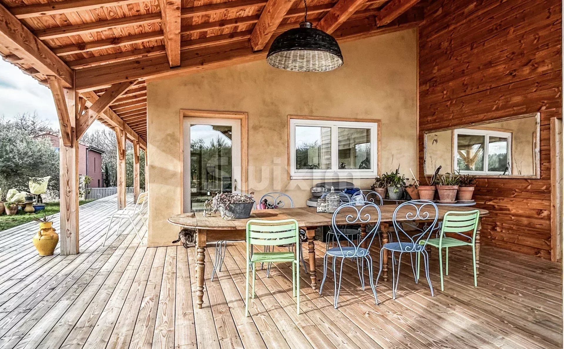 villa 6 Rooms for sale on Saint-Quentin-la-Poterie (30700)