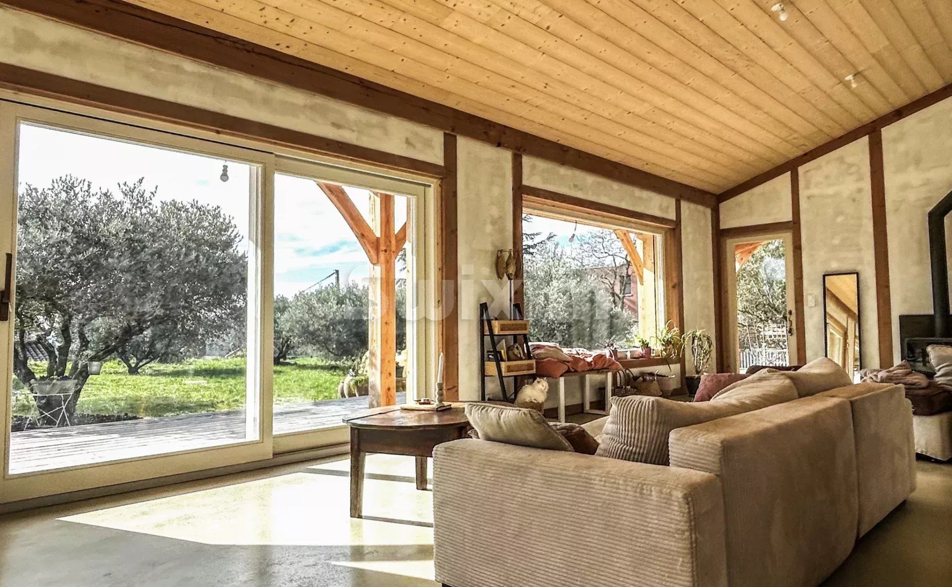 villa 6 Rooms for sale on Saint-Quentin-la-Poterie (30700)