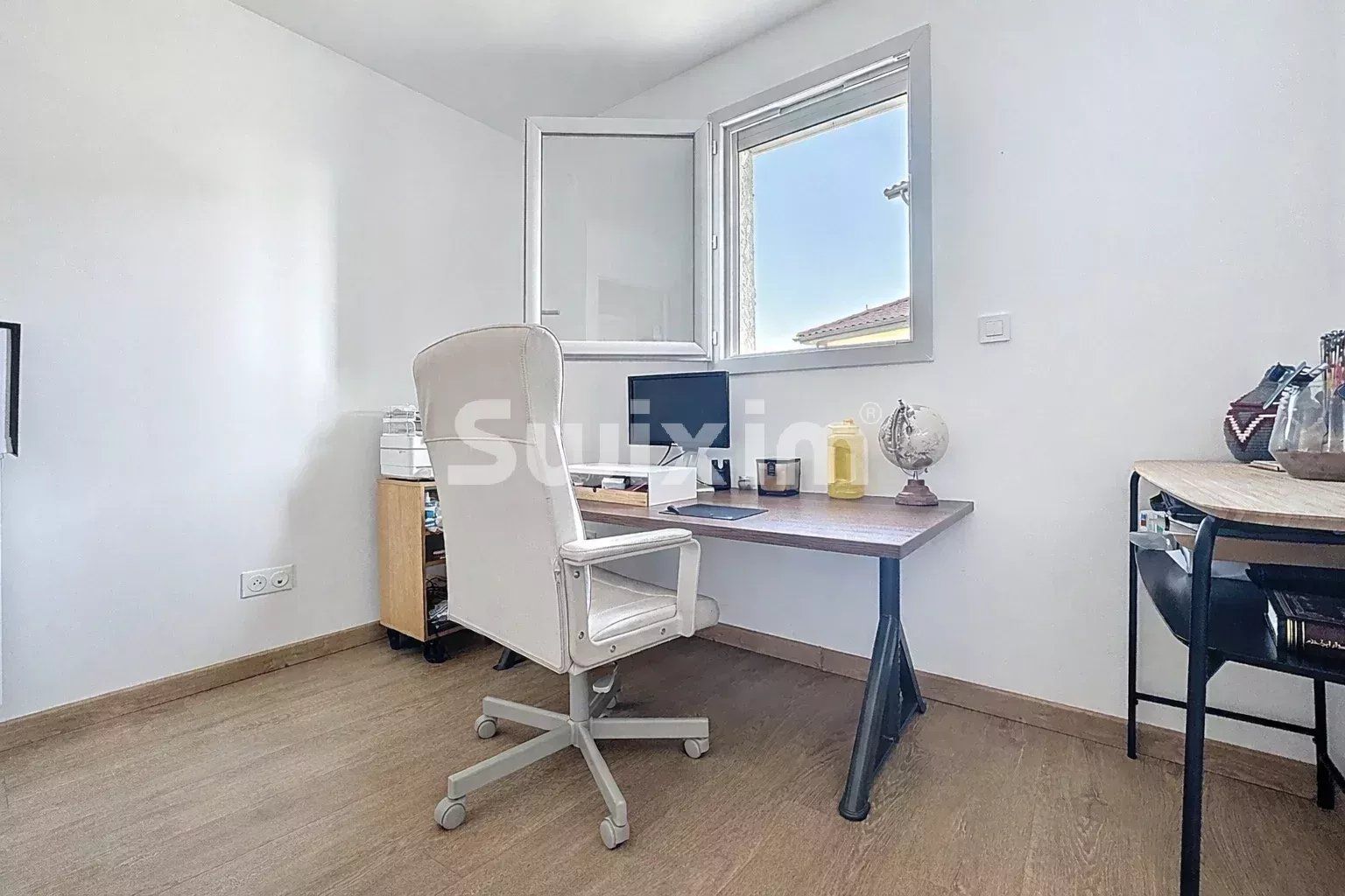 casa 5 Quartos para venda sobre Saint-Genis-Pouilly (01630)