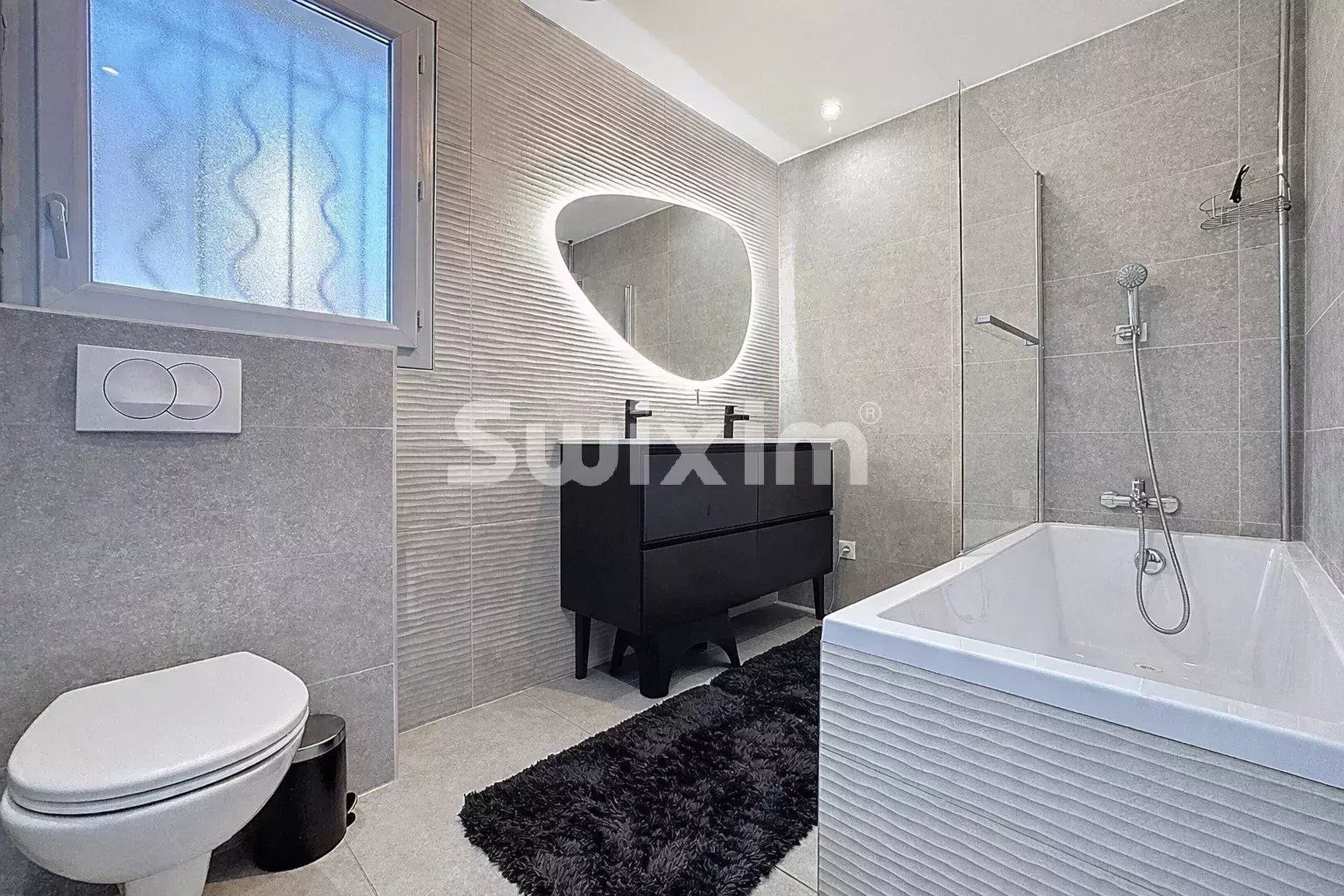 casa 5 Quartos para venda sobre Saint-Genis-Pouilly (01630)