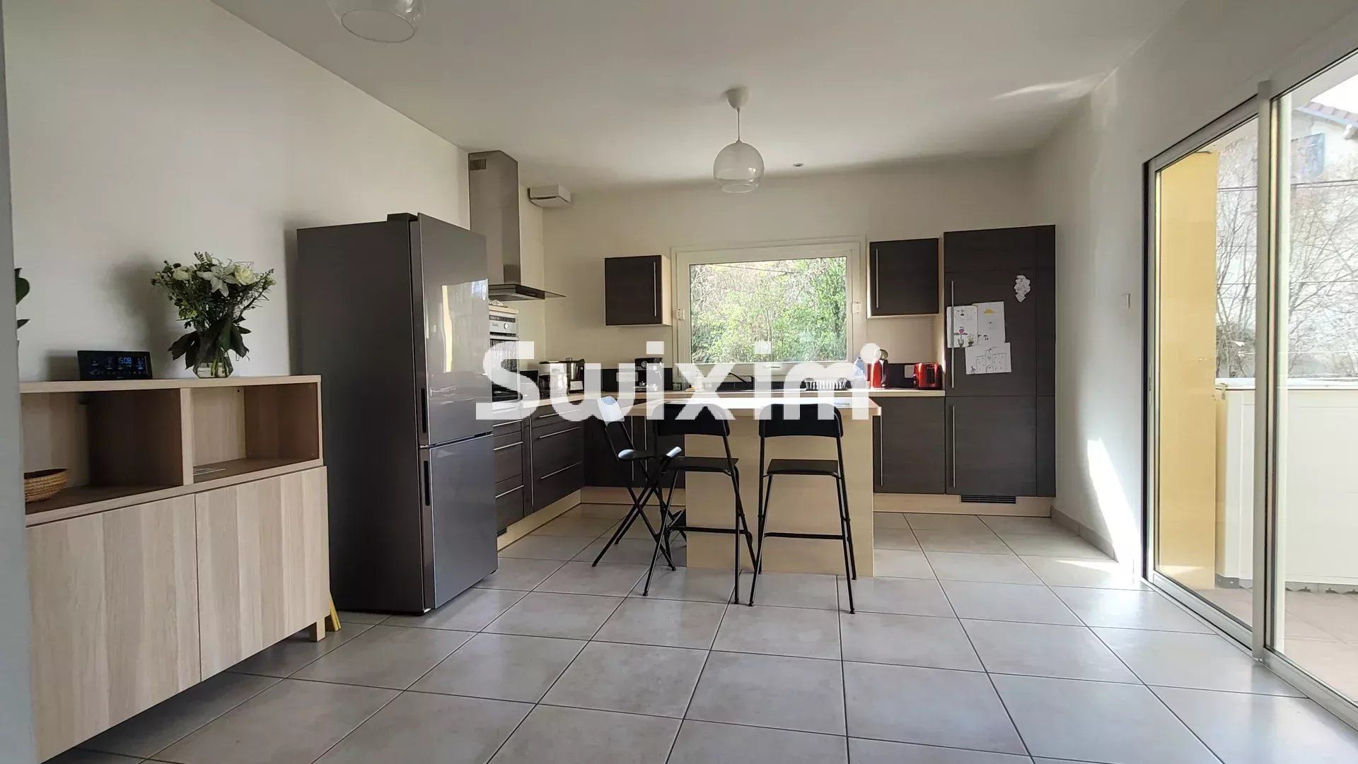 haus 5 Zimmer zum verkauf auf Lons-le-Saunier (39000)