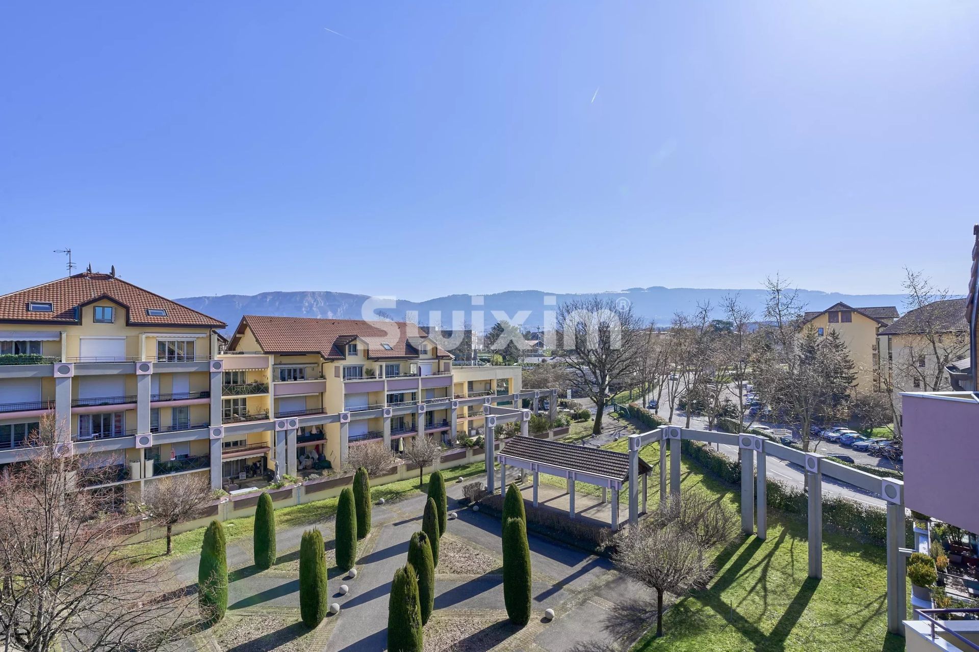 appartamento 5 Camere in vendita su Saint-Julien-en-Genevois (74160)