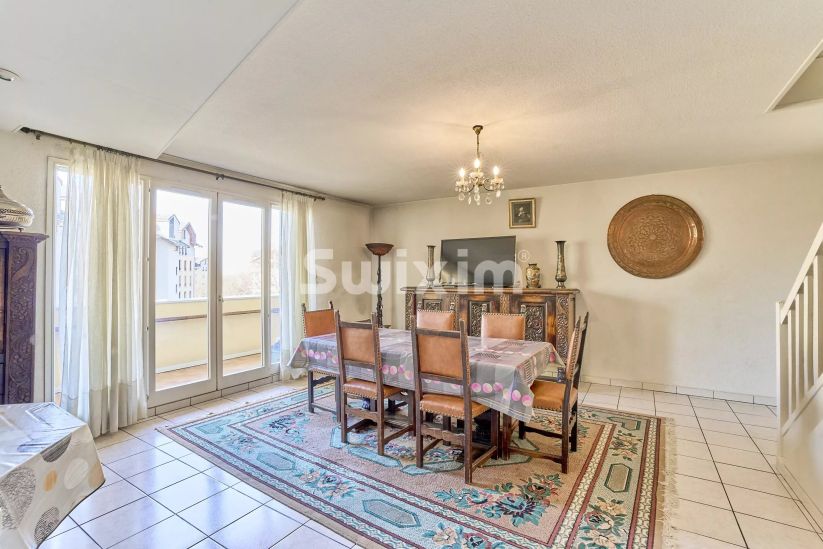Venda Apartamento Saint-Julien-en-Genevois 5&nbsp;Quartos 164.5&nbsp;m²